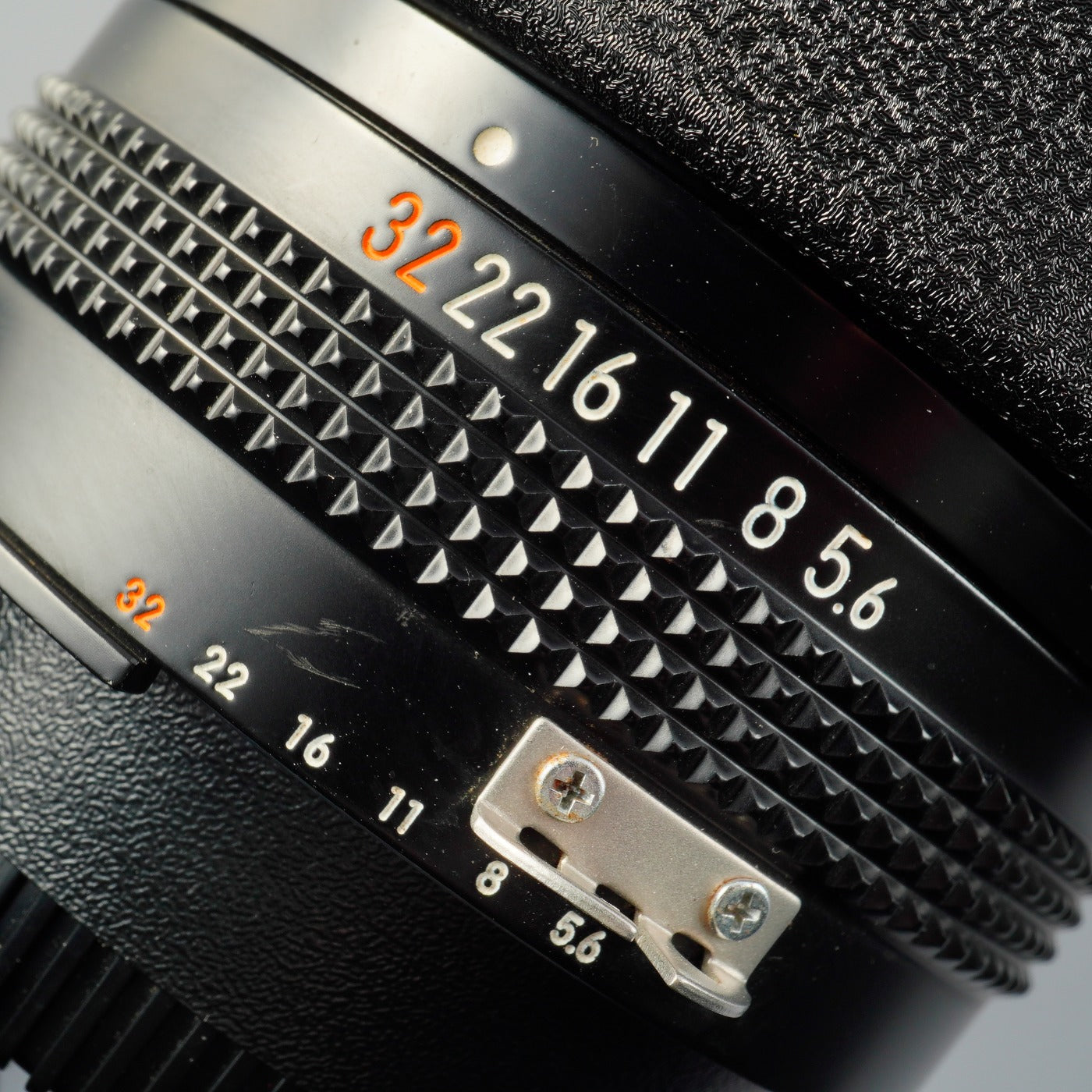 Nikon Ai-S NIKKOR ED 400mm F/5.6 prime lens