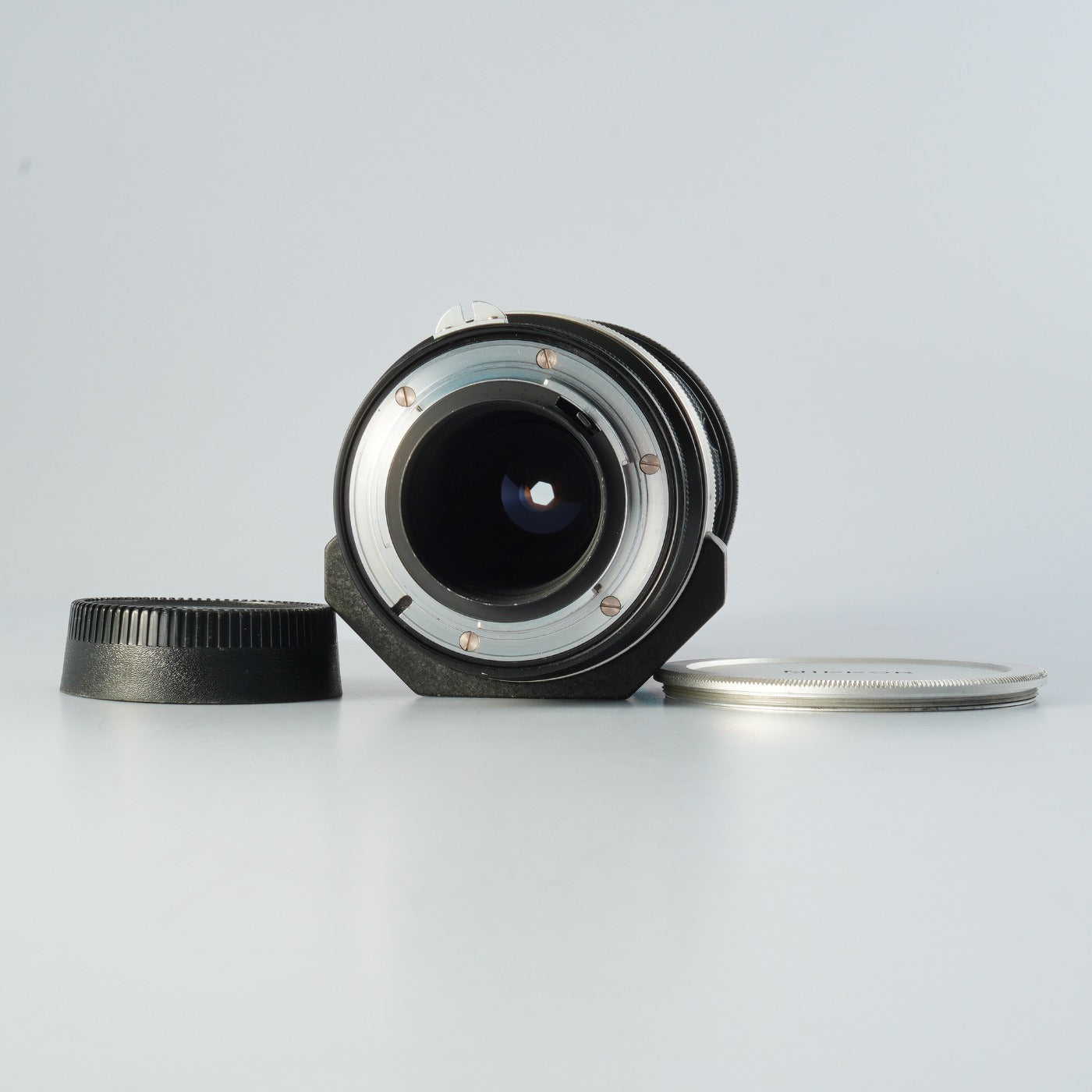 Nikon 非Ai NIKKOR-P Auto 300mm F/4.5 単焦点レンズ – 山田写真機店