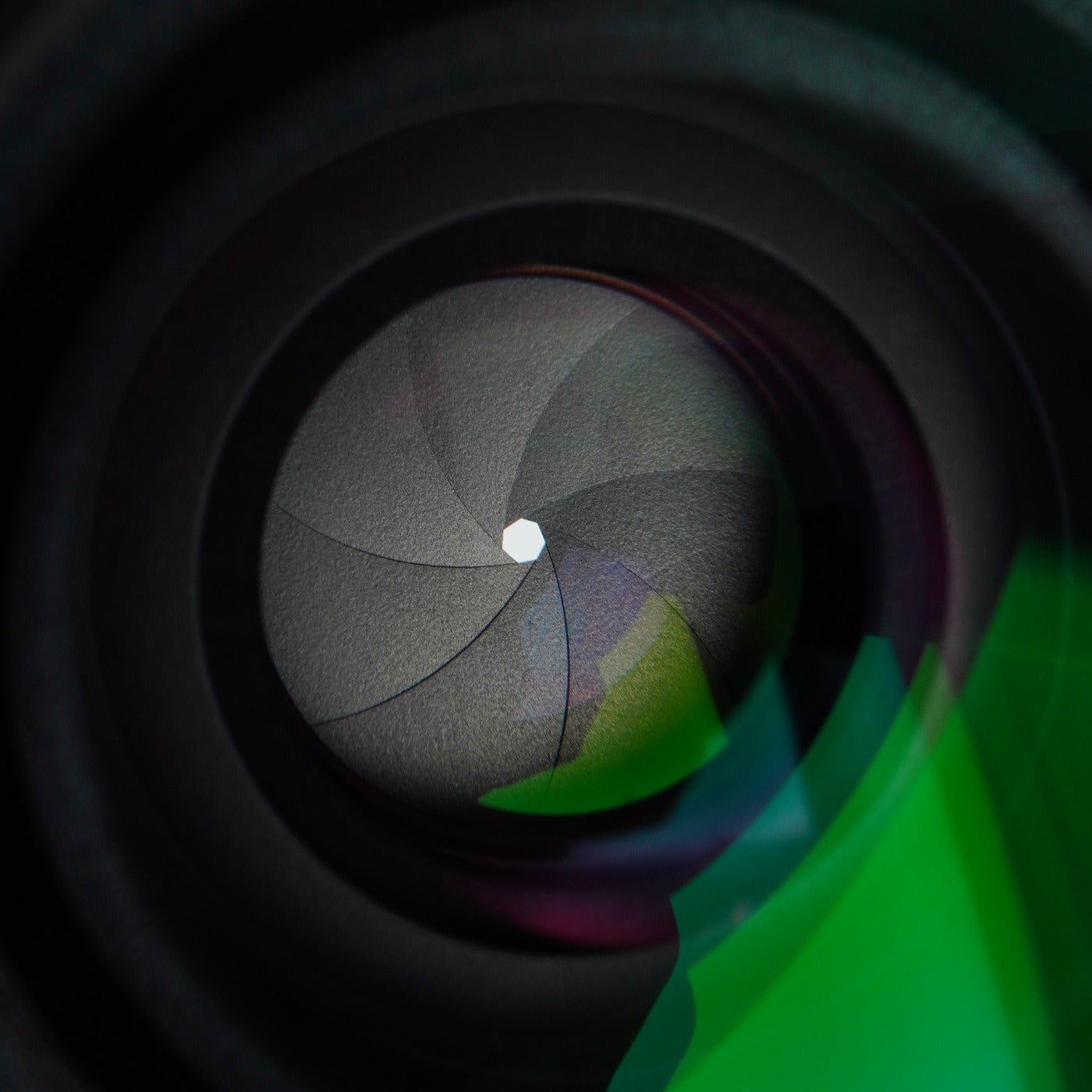 Nikon Ai-S NIKKOR 35mm F/2 prime lens