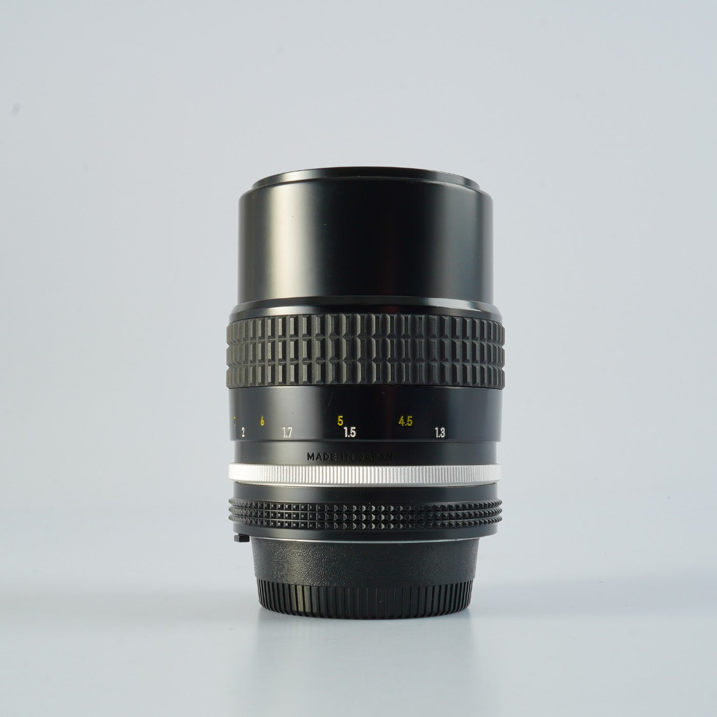 Nikon Ai NIKKOR 135mm F/3.5 prime lens