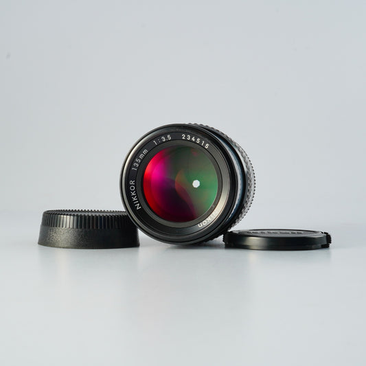 Nikon Ai NIKKOR 135mm F/3.5 単焦点レンズ