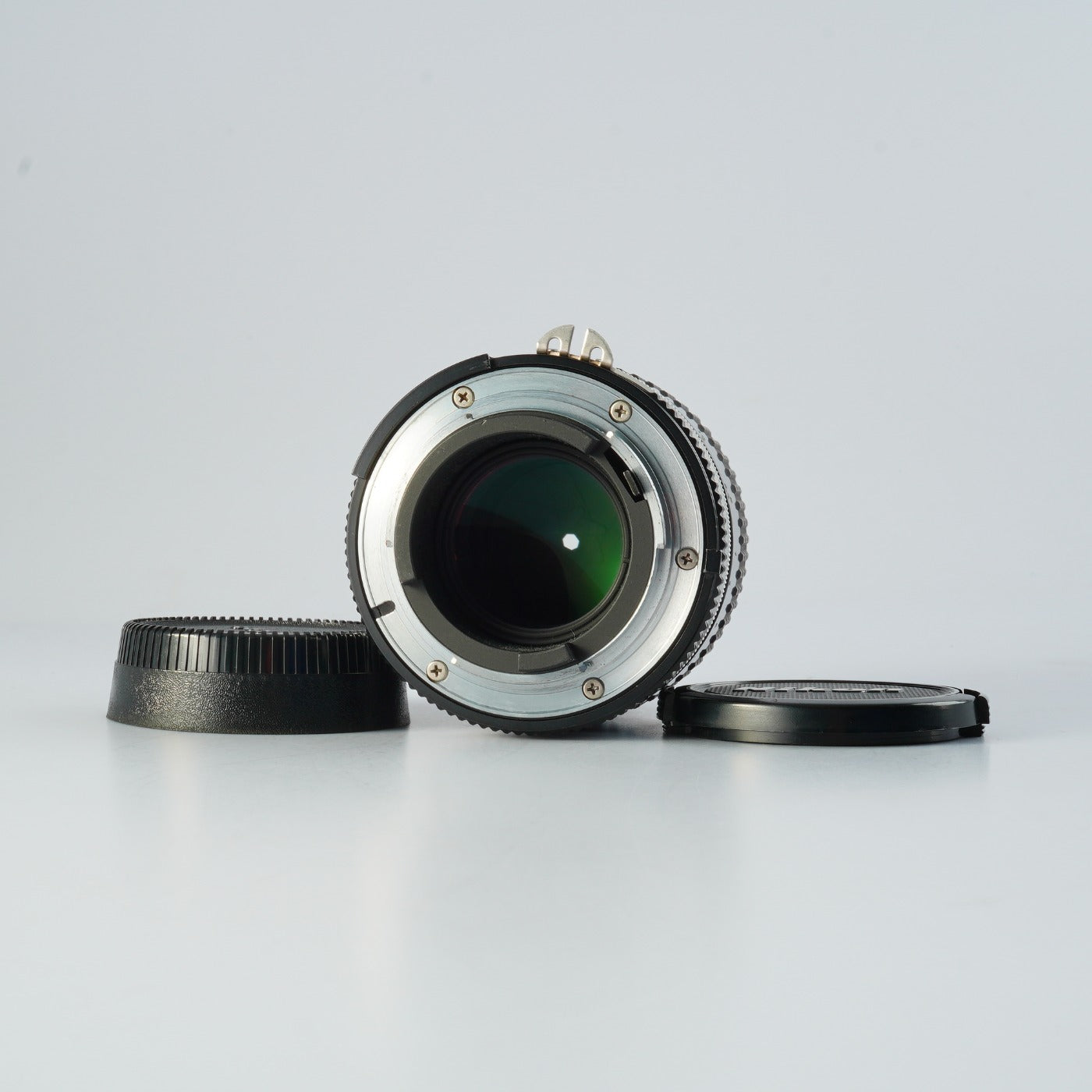 Nikon Ai NIKKOR 135mm F/3.5 prime lens