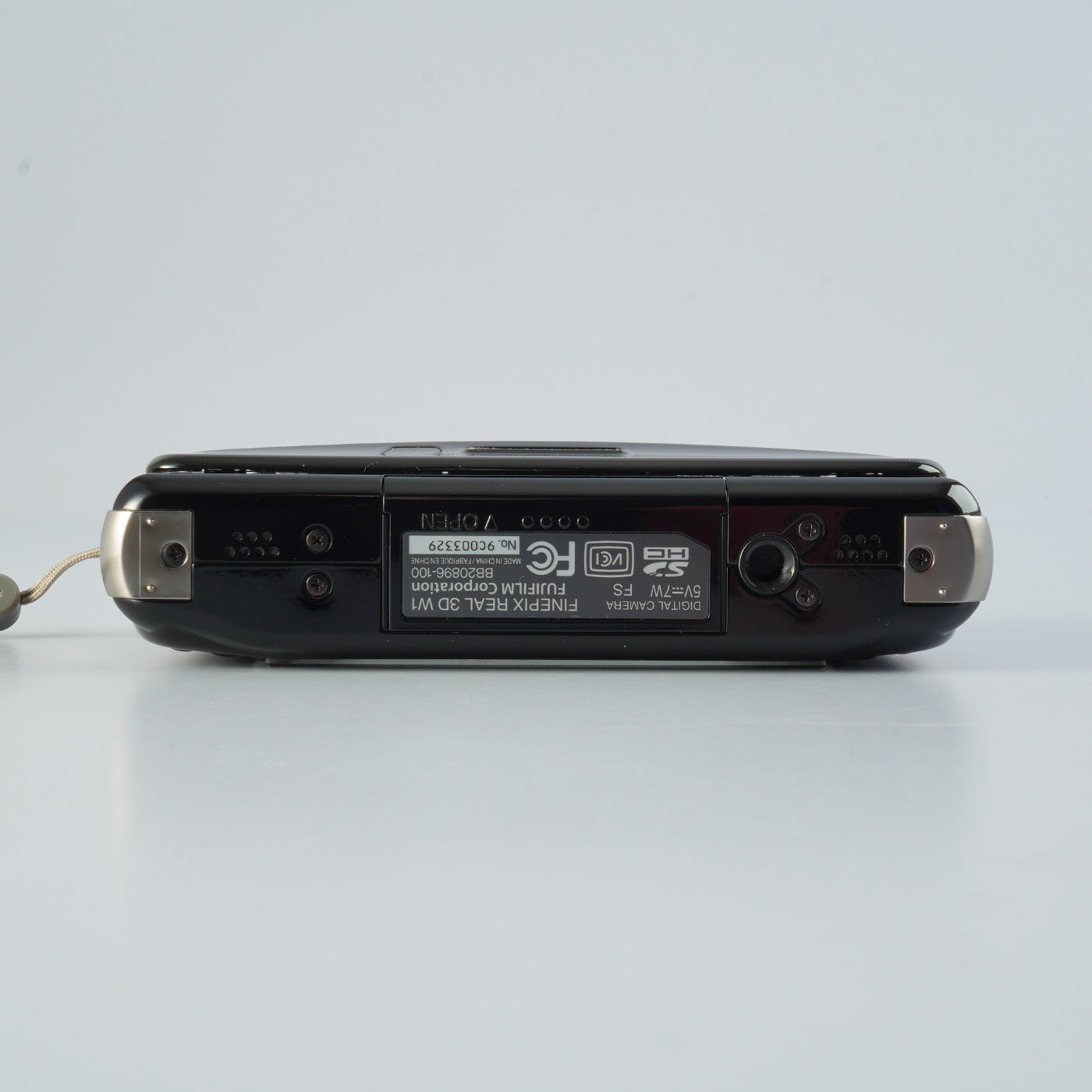 FUJIFILM FINEPIX REAL 3D W1 + SD 8GB コンパクトデジタルカメラ