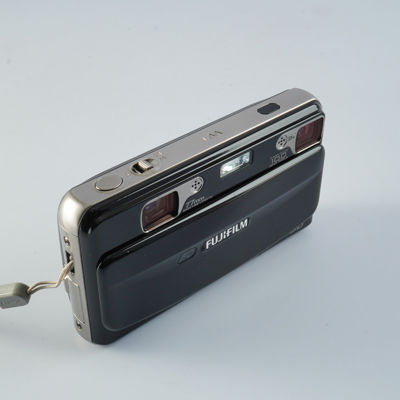FUJIFILM FINEPIX REAL 3D W1 + SD 8GB コンパクトデジタルカメラ