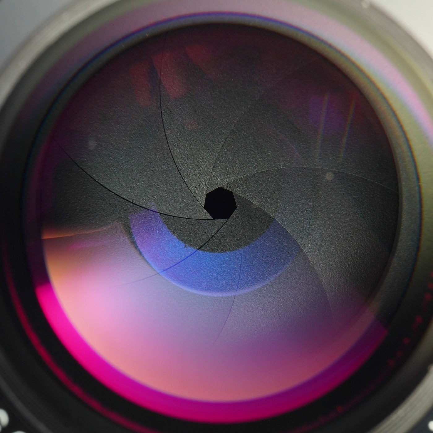 Nikon Ai-S NIKKOR 85mm F/2 prime lens