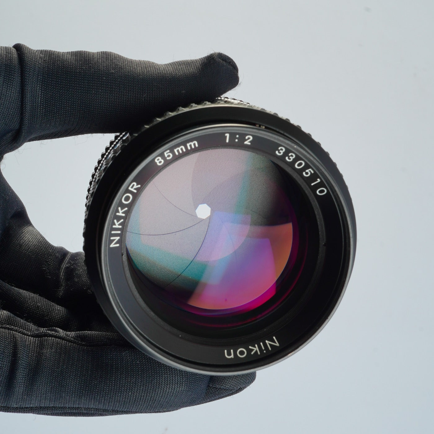 Nikon Ai-S NIKKOR 85mm F/2 prime lens