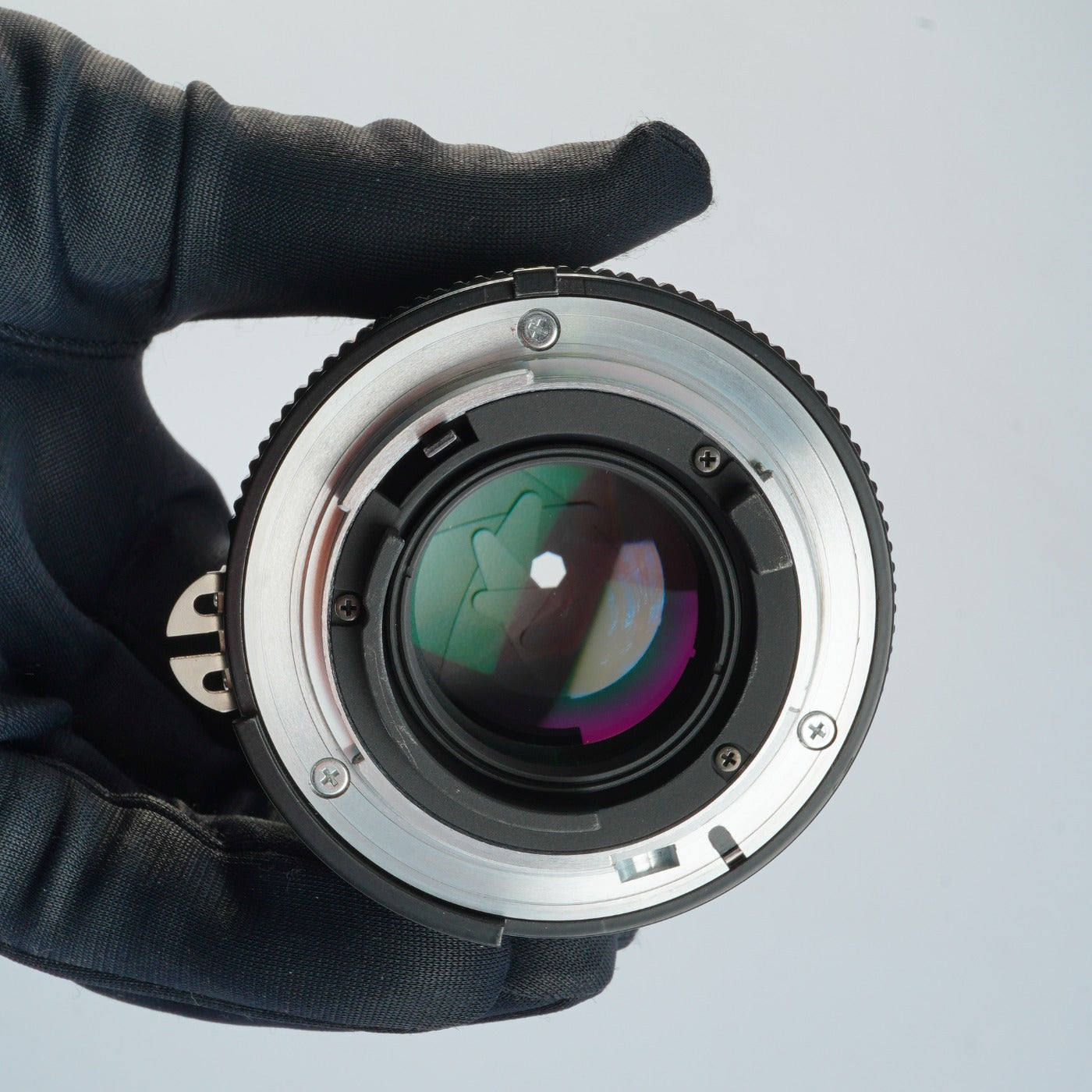 Nikon Ai-S NIKKOR 85mm F/2 prime lens