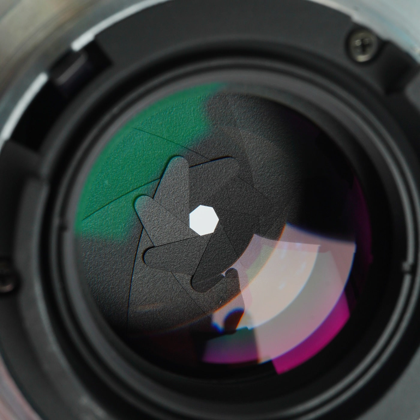 Nikon Ai-S NIKKOR 85mm F/2 prime lens