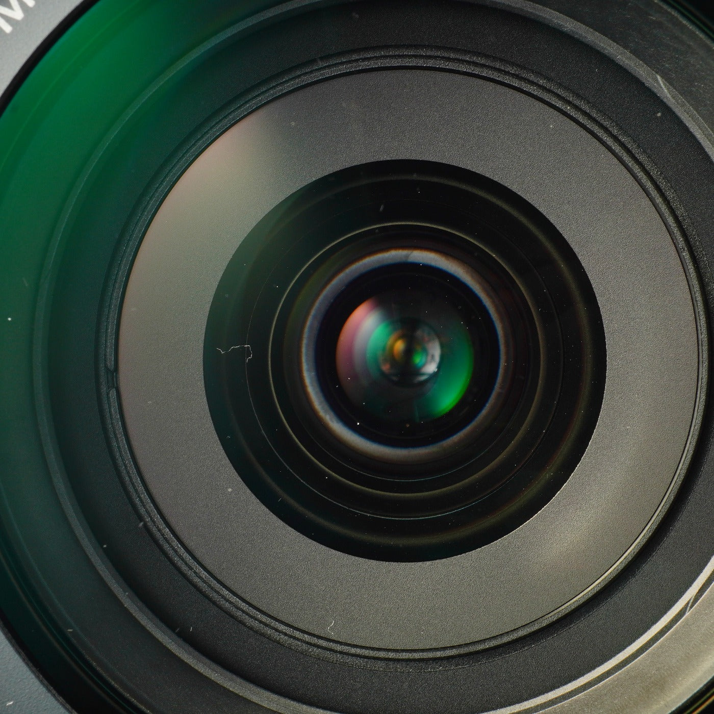 Canon EF-S 18-200mm F/3.5-5.6 IS ズームレンズ