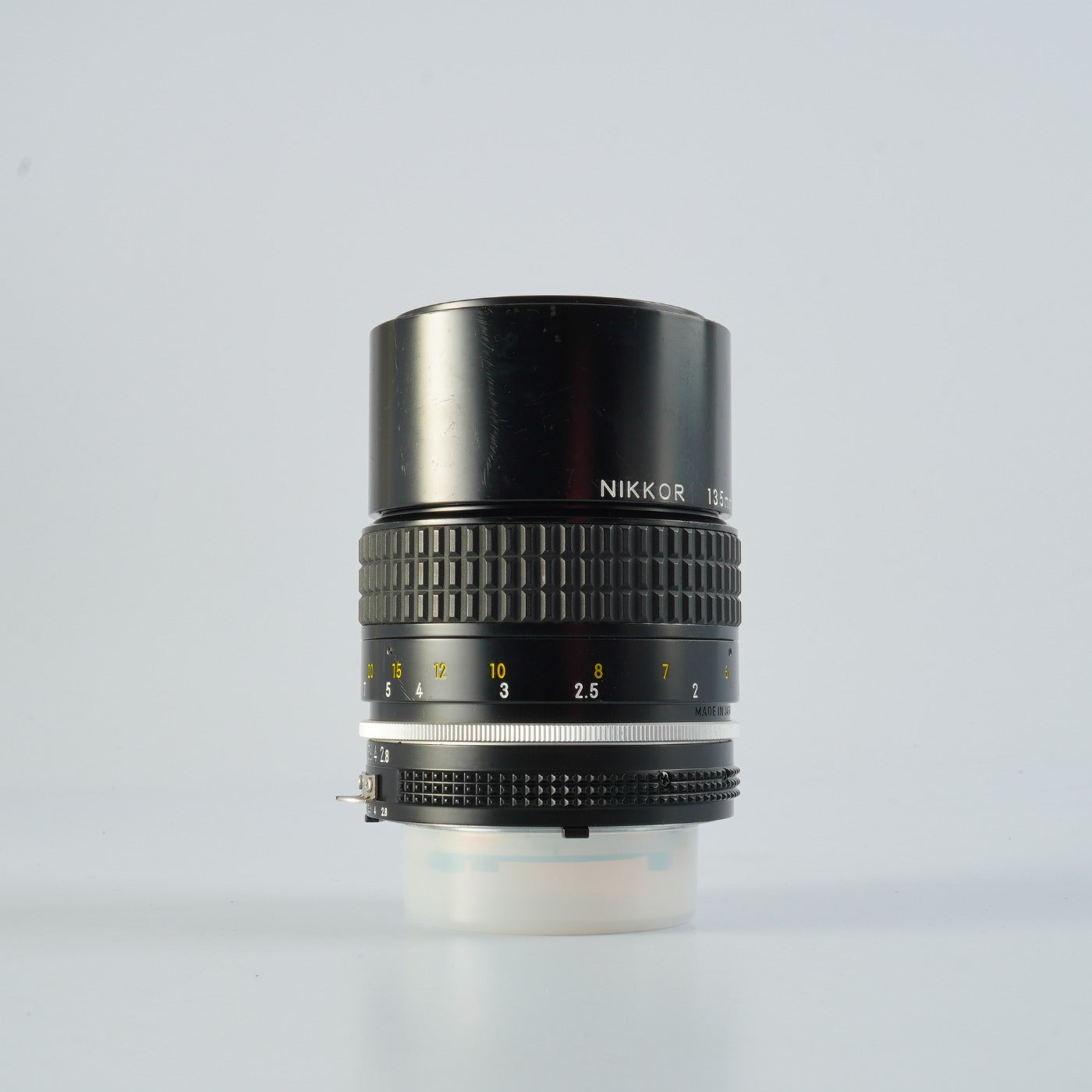 Nikon Ai NIKKOR 135mm F/2.8 prime lens