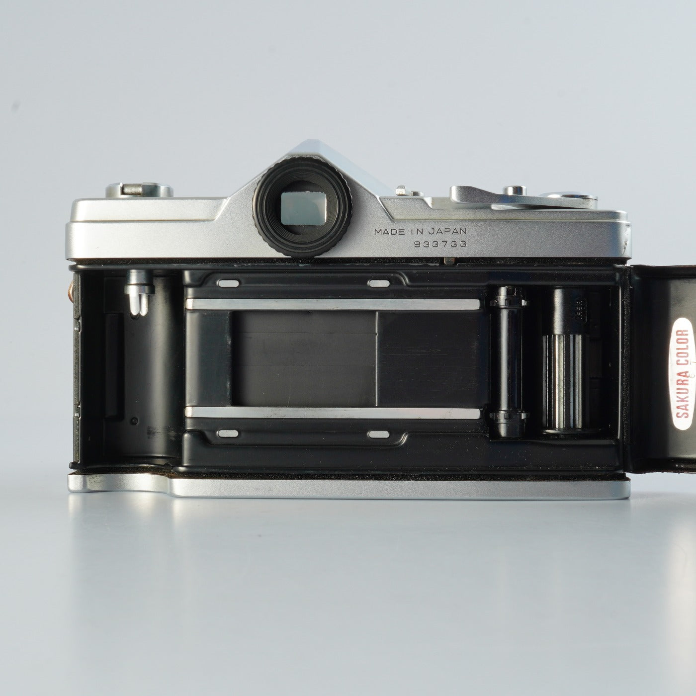 【Serviced & Tested】 Konica AUTOREX P + Hexanon 52mm F/1.8 MF フィルム一眼レフカメラ