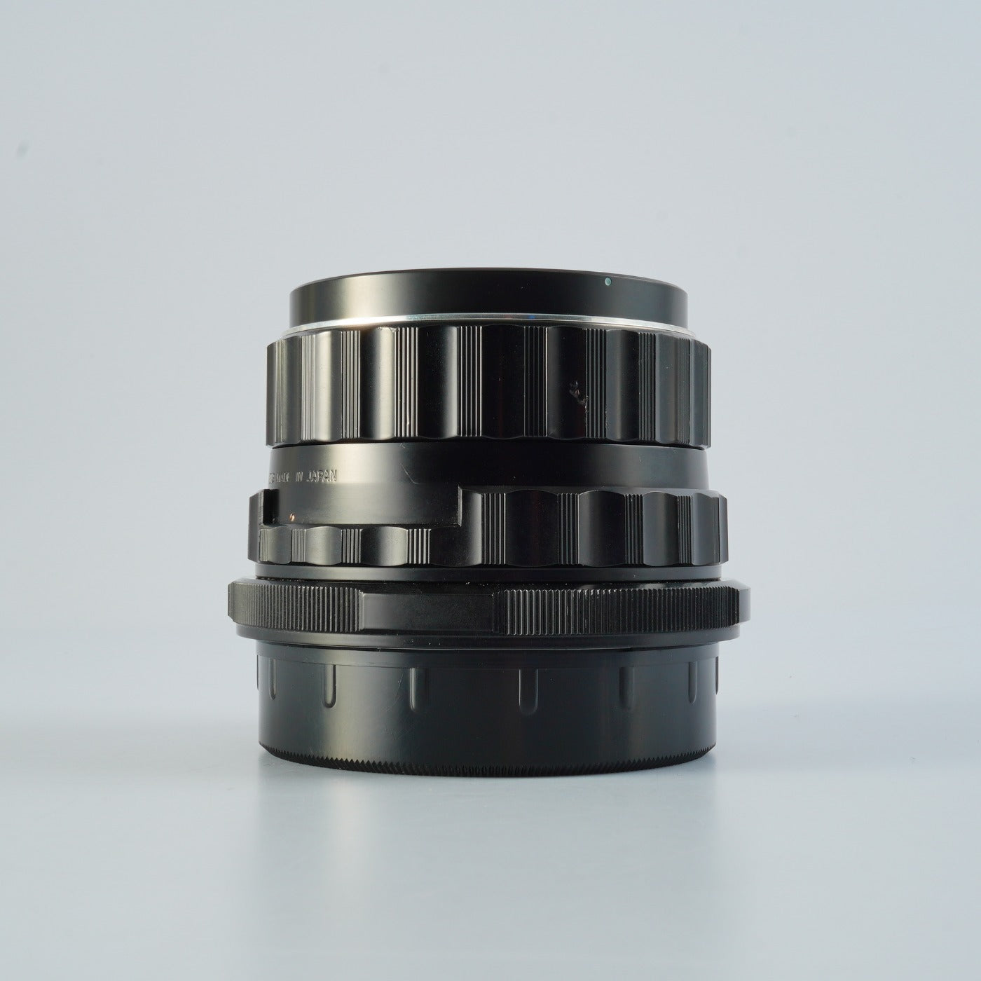 PENTAX Super Multi Coated Takumar 6x7 105mm F/2.4 prime lens (for PENTAX 67)