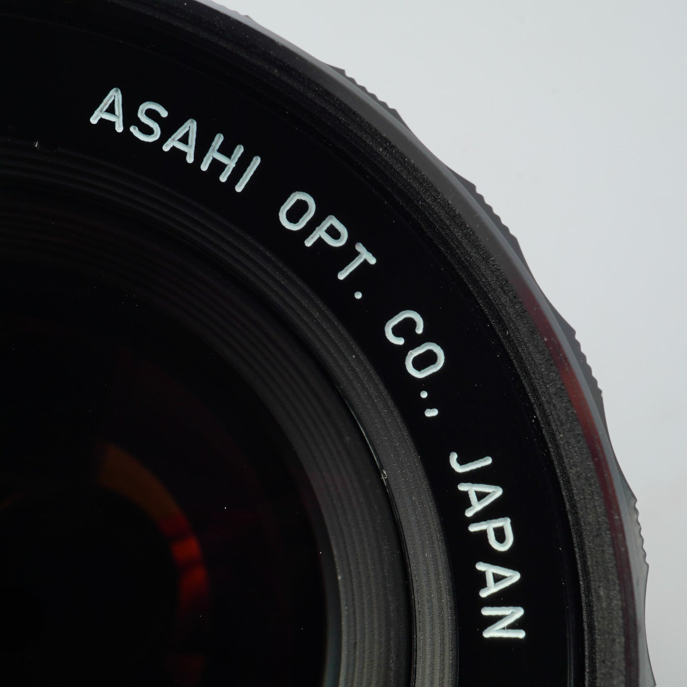 PENTAX Super Multi Coated Takumar 6x7 105mm F/2.4 prime lens (for PENTAX 67)