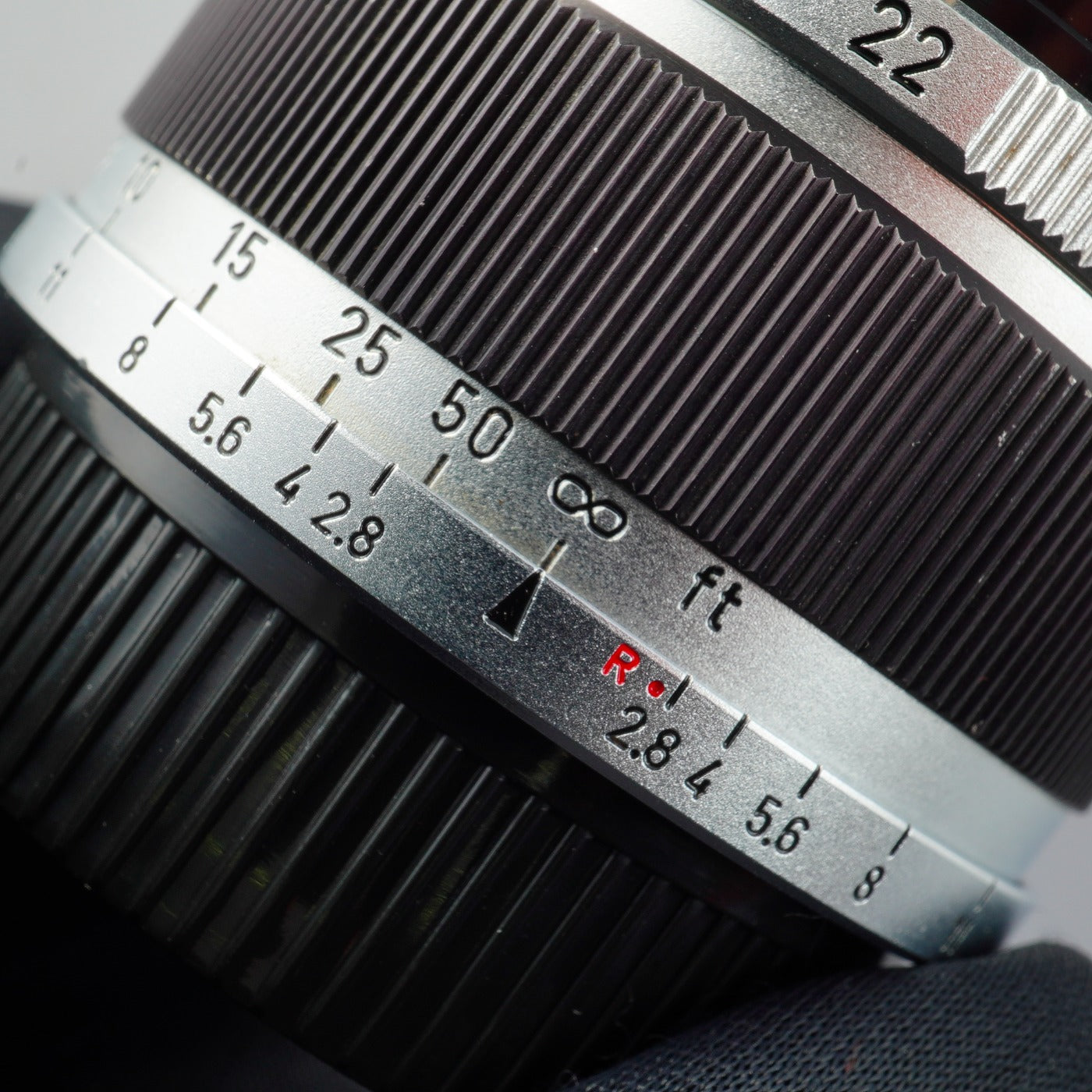 Canon 35mm F/2.8 LTM L39 Prime Lens