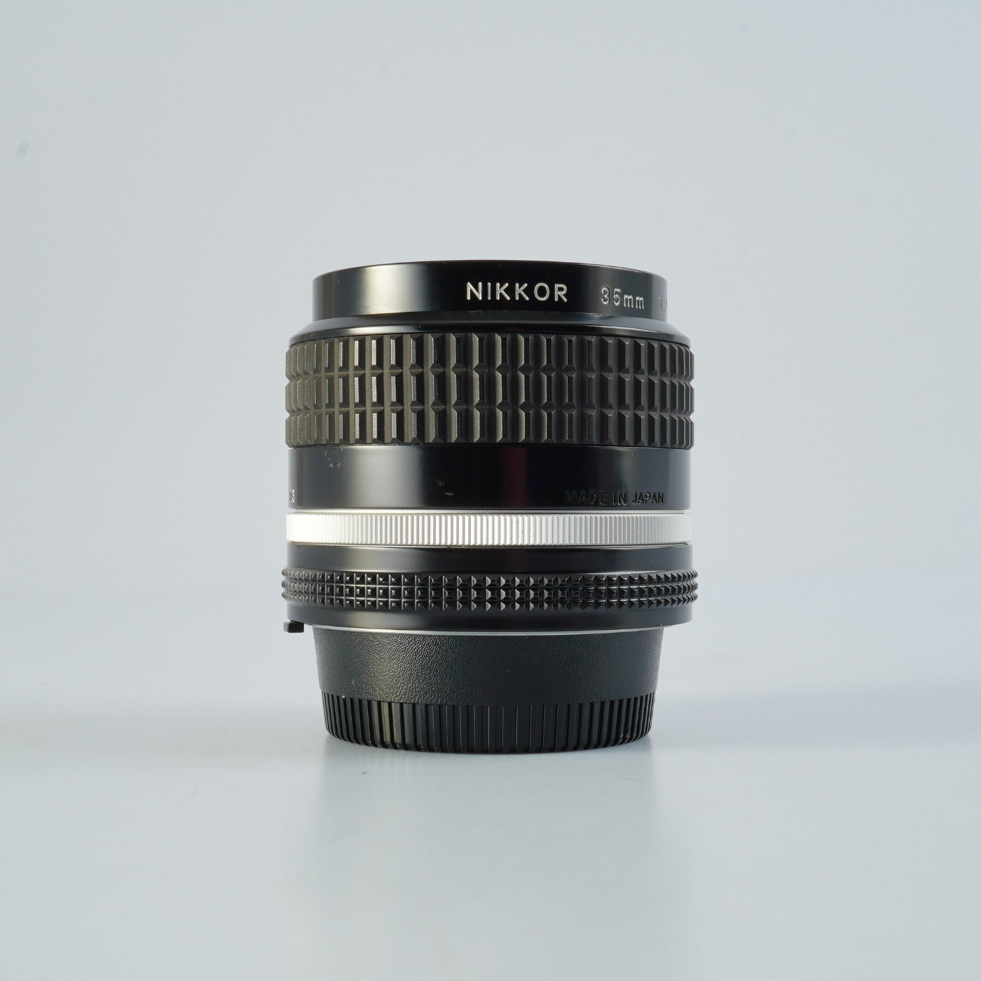 Nikon Ai-S NIKKOR 35mm F/2 prime lens