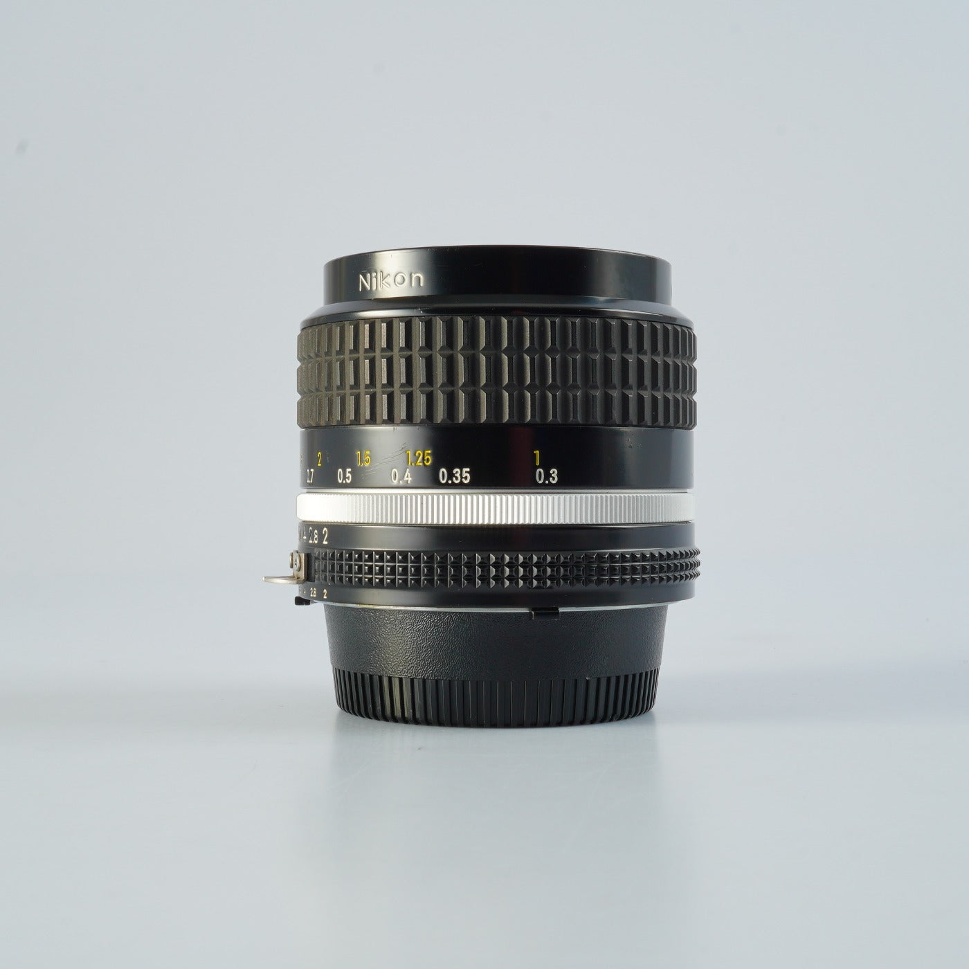 Nikon Ai-S NIKKOR 35mm F/2 prime lens