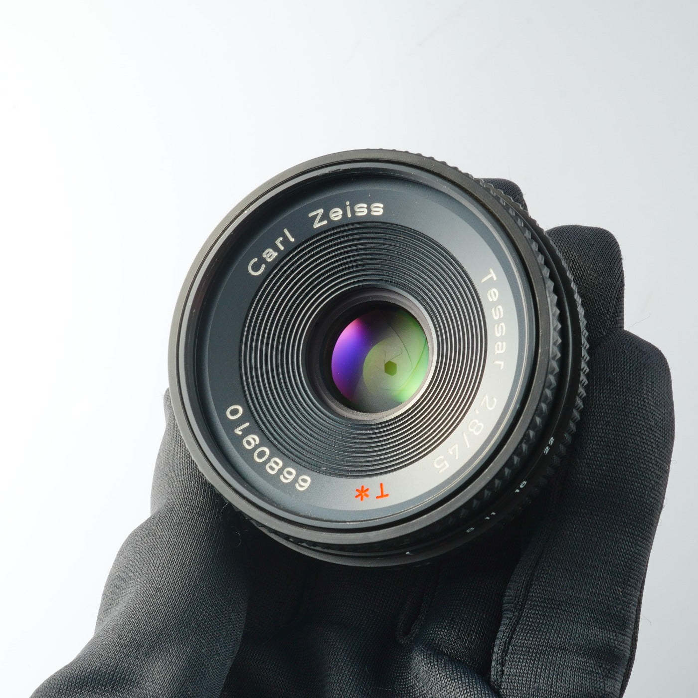CONTAX Carl Zeiss Planar T* 45mm F/2.8 MMJ Prime Lens