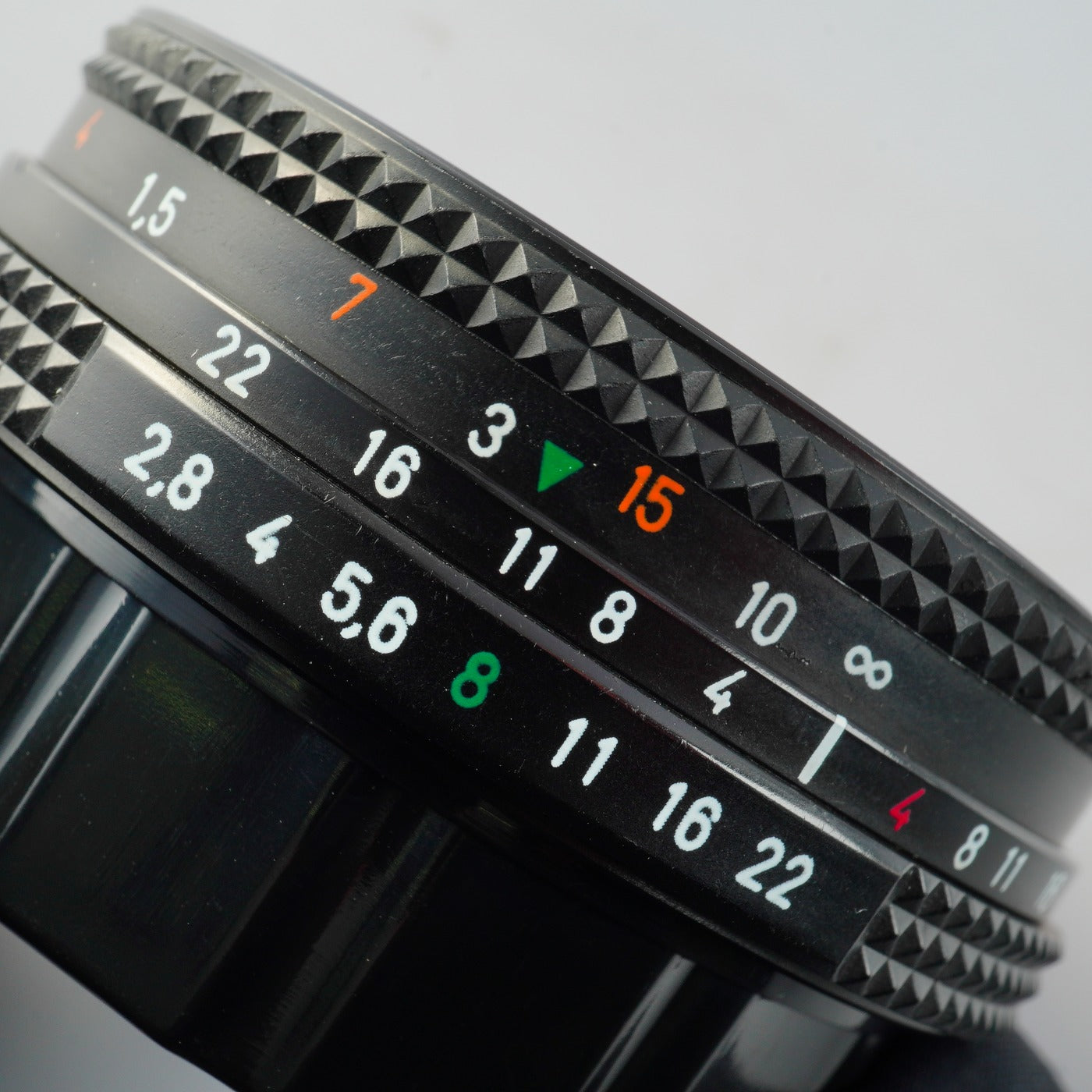 CONTAX Carl Zeiss Planar T* 45mm F/2.8 MMJ Prime Lens