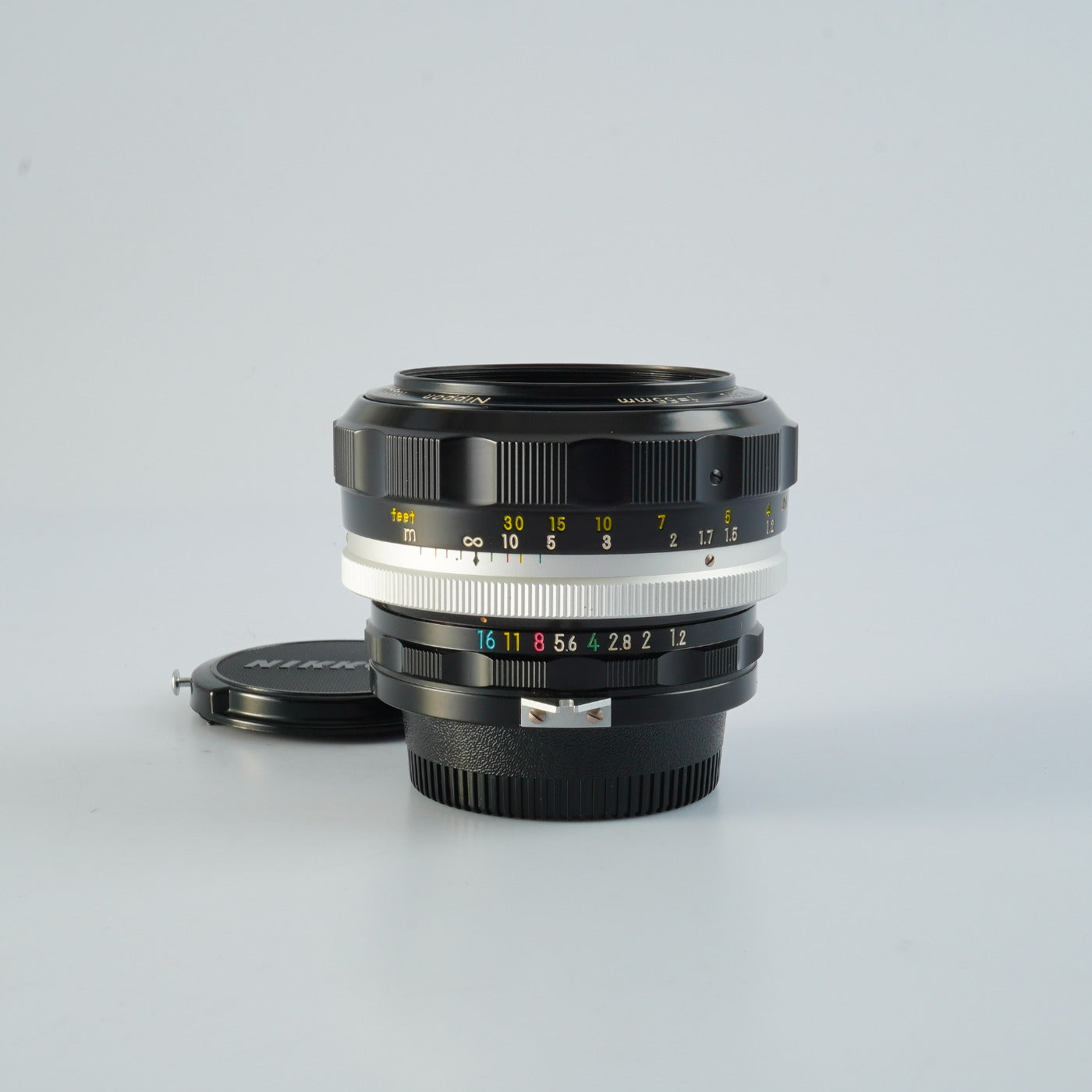 Nikon non-Ai Nikkor-S Auto 55mm F/1.2 Festbrennweitenobjektiv