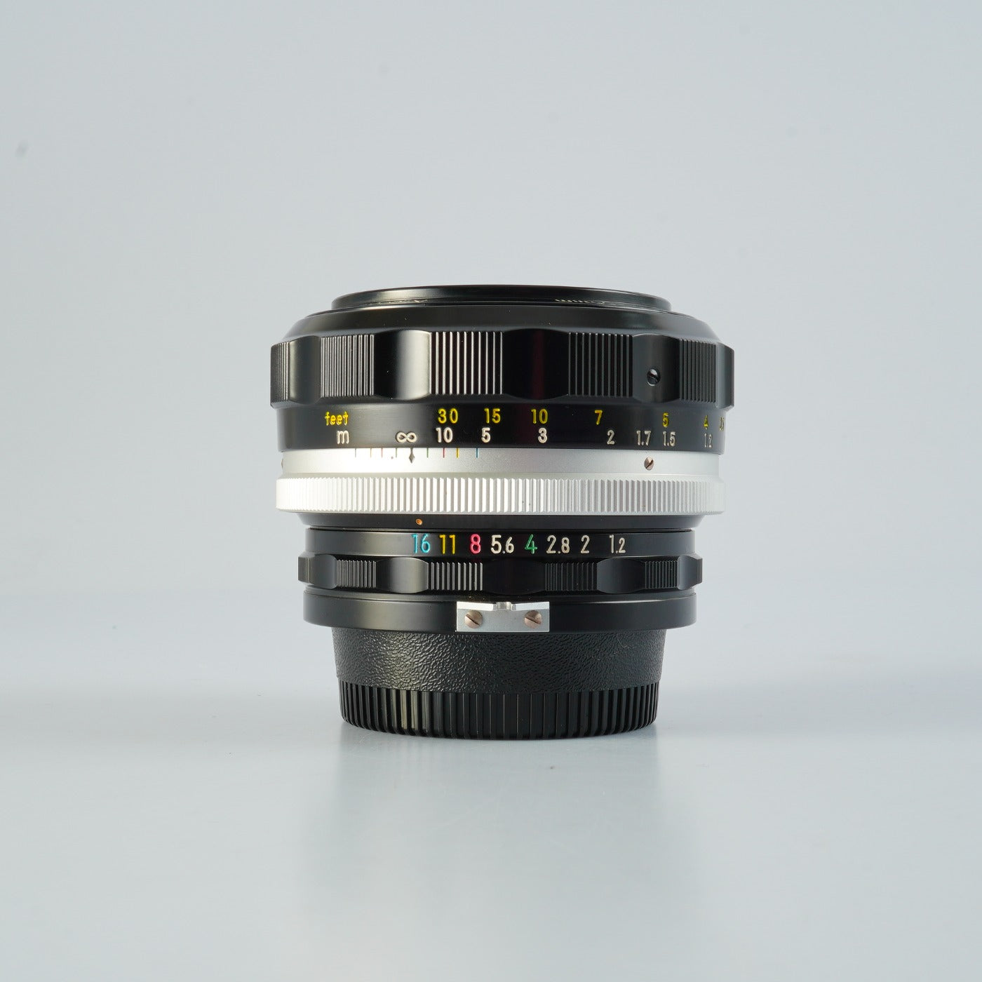 Nikon non-Ai Nikkor-S Auto 55mm F/1.2 Festbrennweitenobjektiv