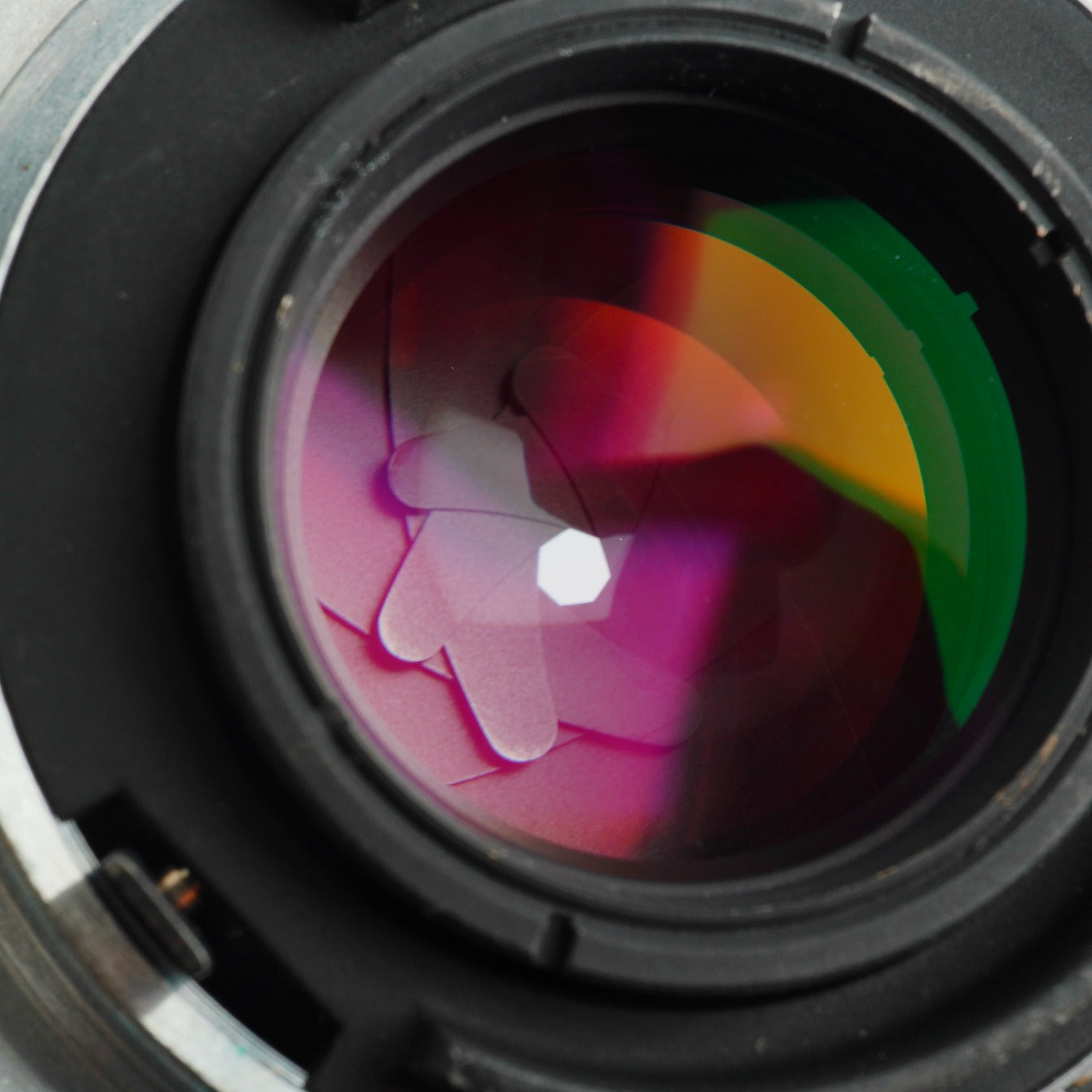 Nikon Ai Nikkor 35mm F/2 prime lens