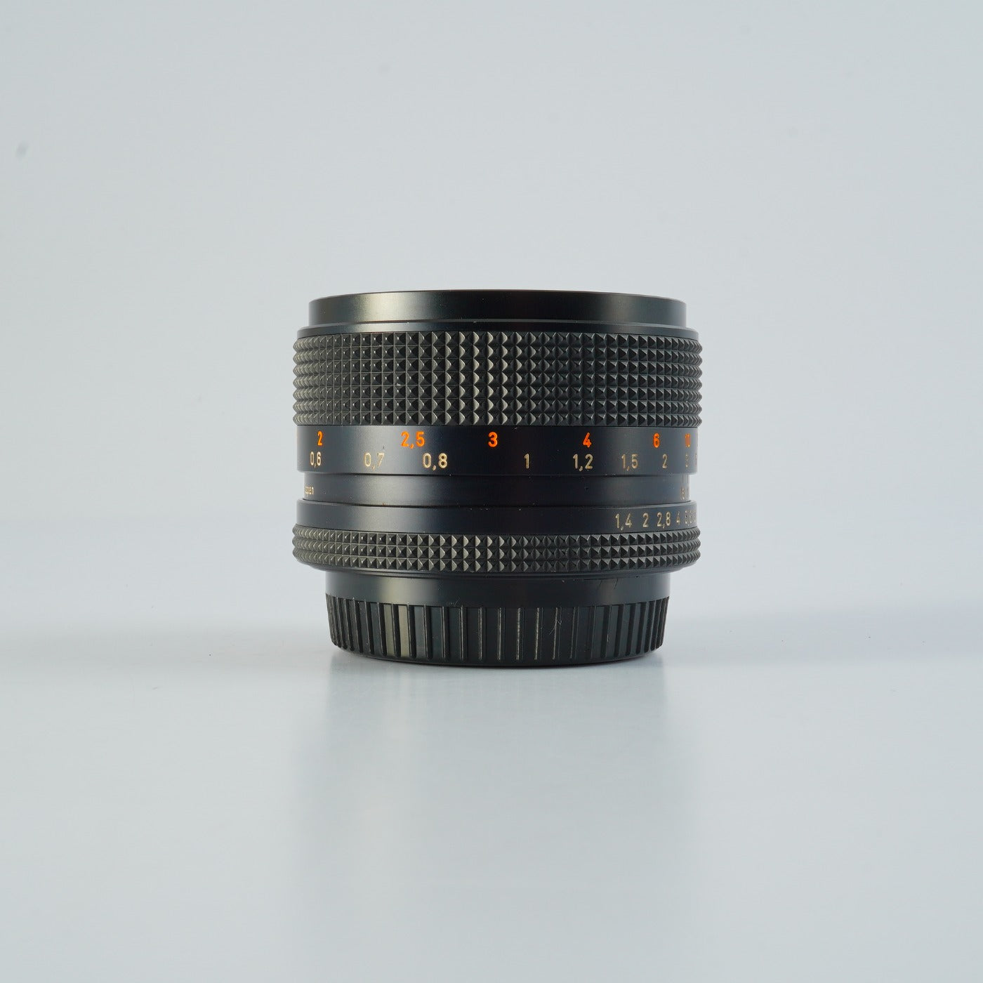 CONTAX Carl Zeiss Planar T* 50mm F/1.4 AEJ Prime Lens