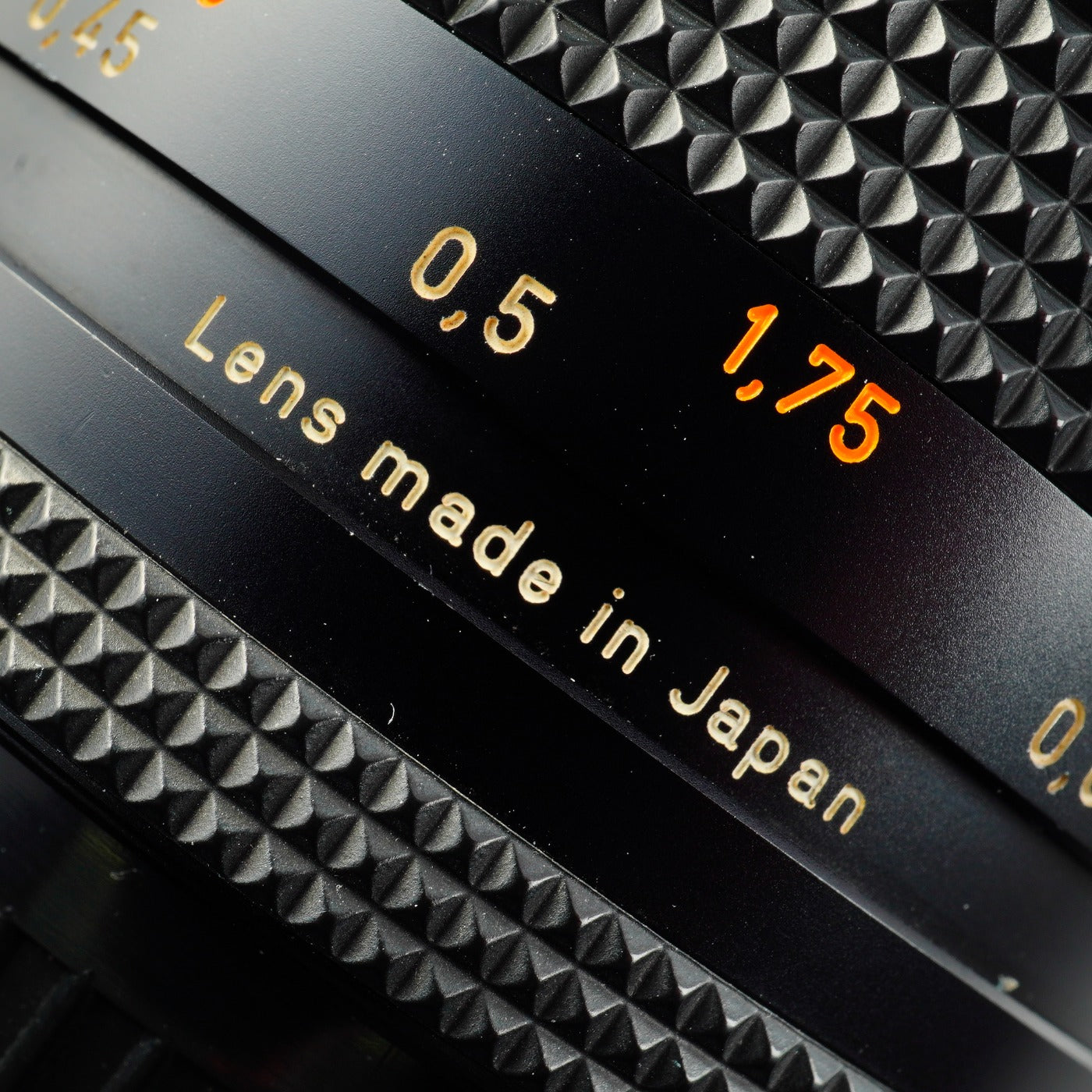 CONTAX Carl Zeiss Planar T* 50mm F/1.4 AEJ Prime Lens