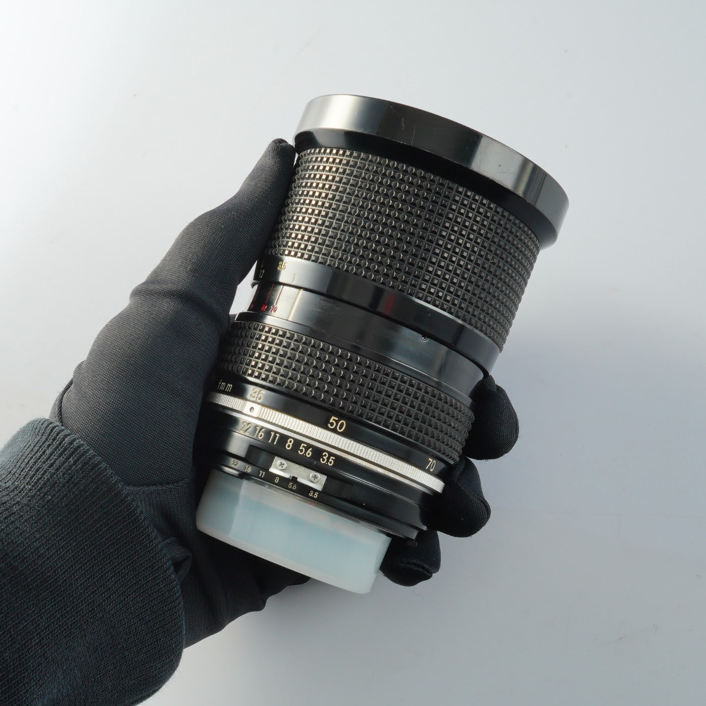Nikon Ai Zoom NIKKOR 35-70mm F/3.5 Zoom Lens
