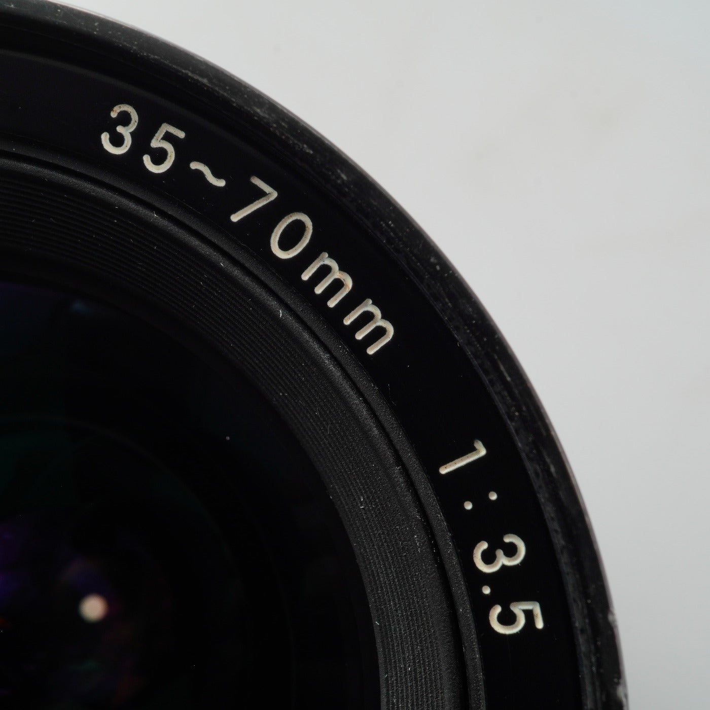 Nikon Ai Zoom NIKKOR 35-70mm F/3.5 Zoom Lens