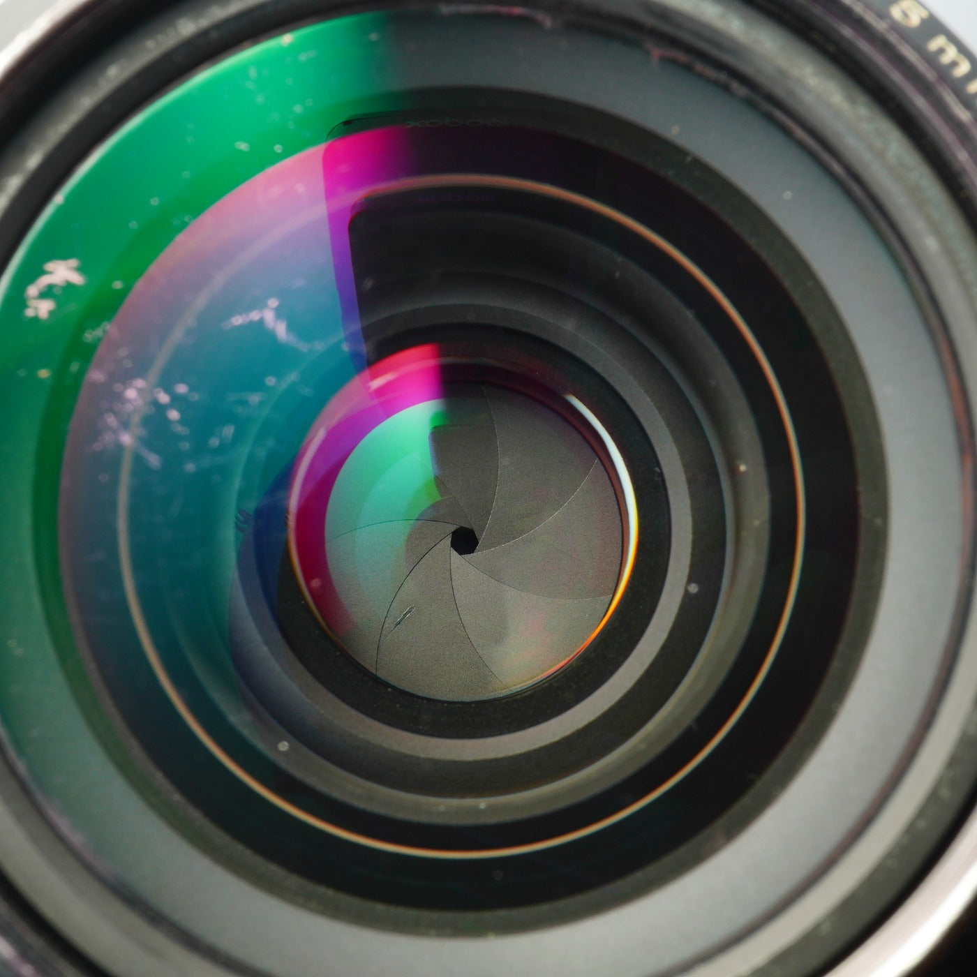 【ジャンク】 Nikon Ai Nikkor 35mm F/2 単焦点レンズ