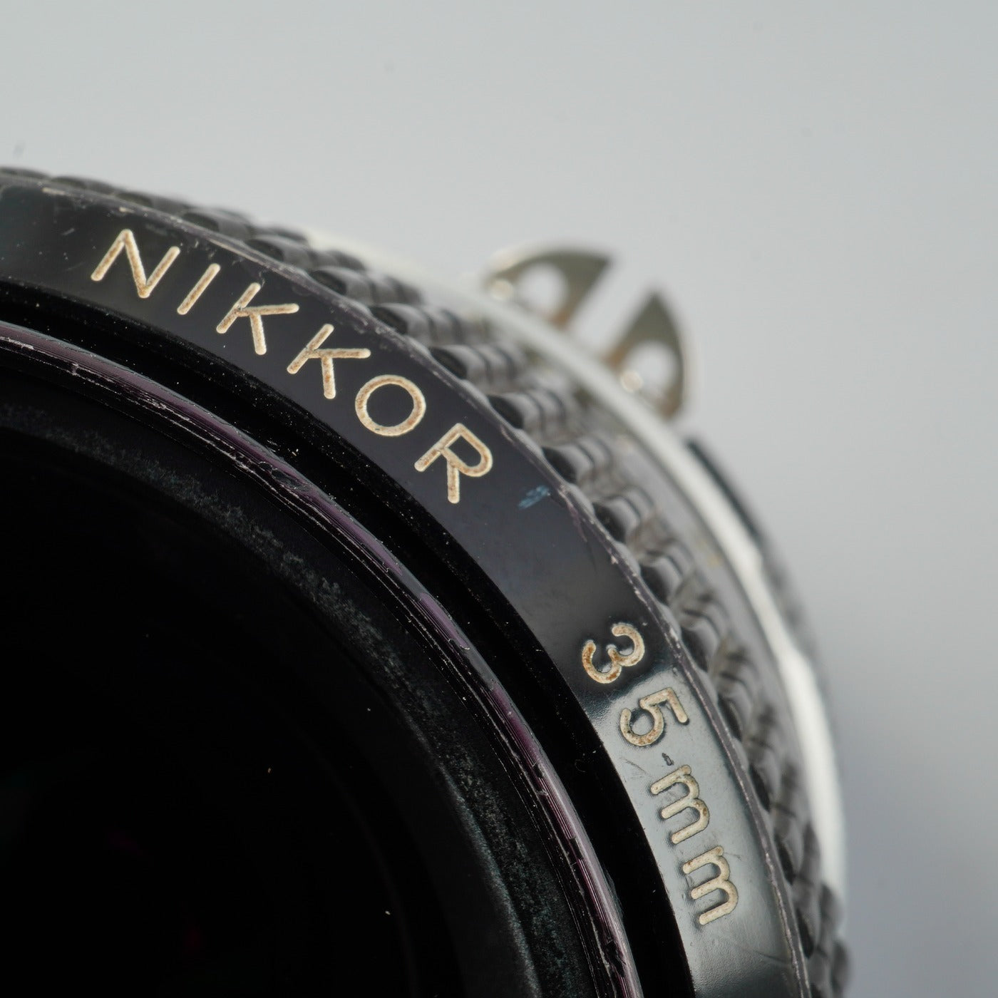 【ジャンク】 Nikon Ai Nikkor 35mm F/2 単焦点レンズ