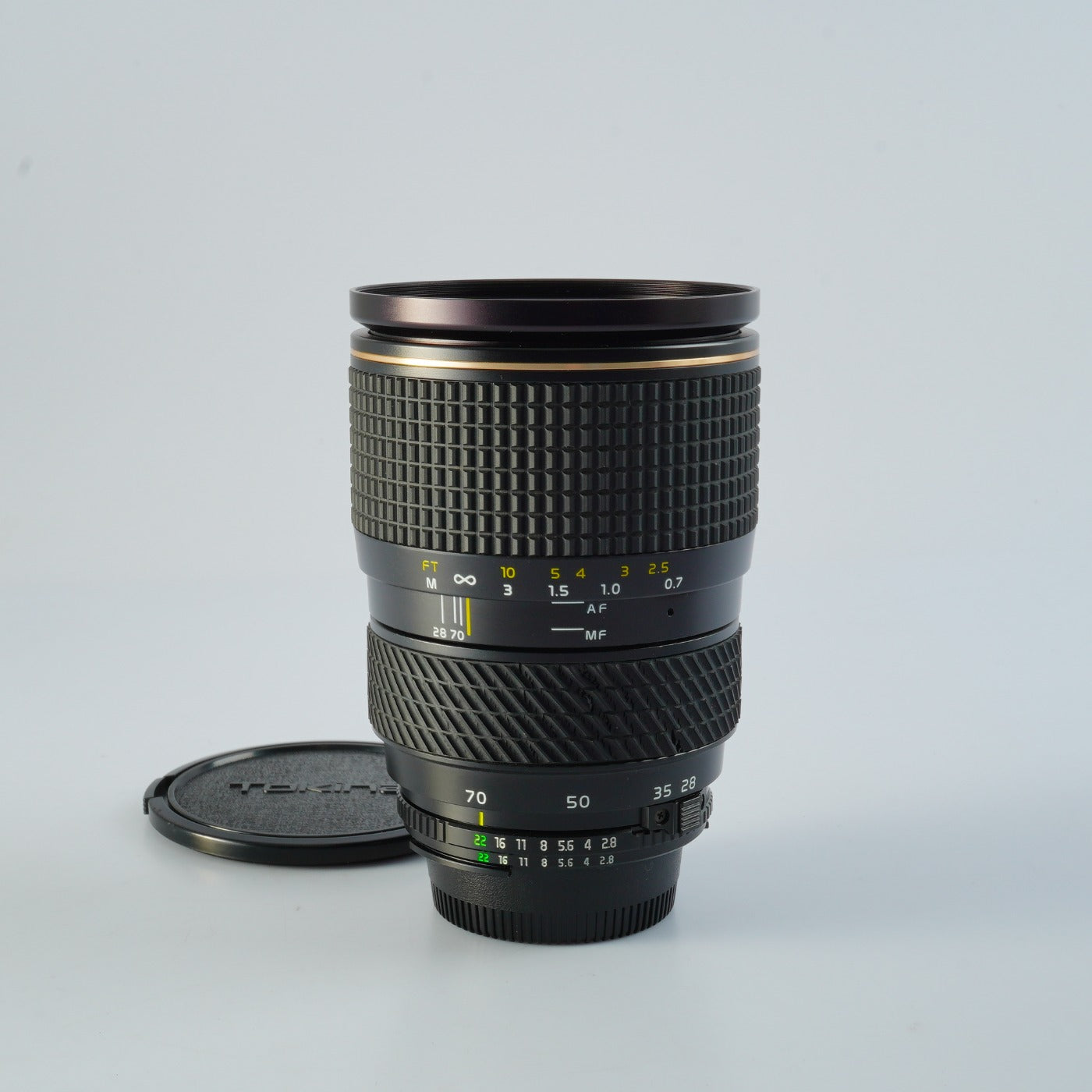 Nikon F80 フィルム一眼トキナATXPROF2.828-70mmレンズ Nikon ニコン F80」 人気がないからこそおすすめしたいフィルムカメラ