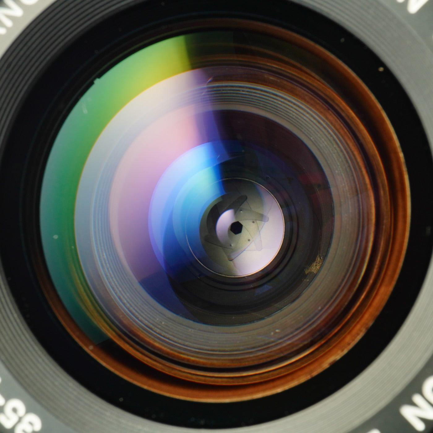 Canon FD 35-70mm F/4 ズームレンズ