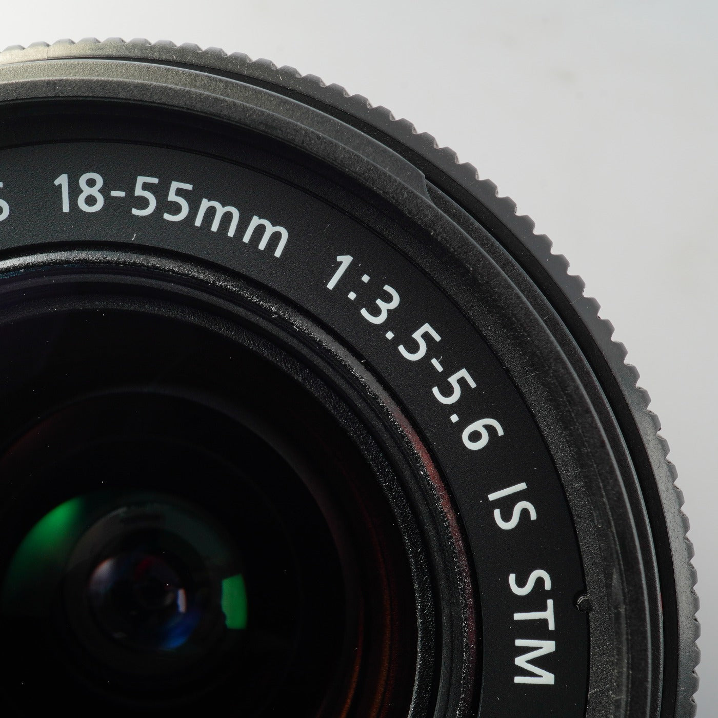 Canon EF-S 18-55mm f/3.5-5.6 IS STM ズームレンズ