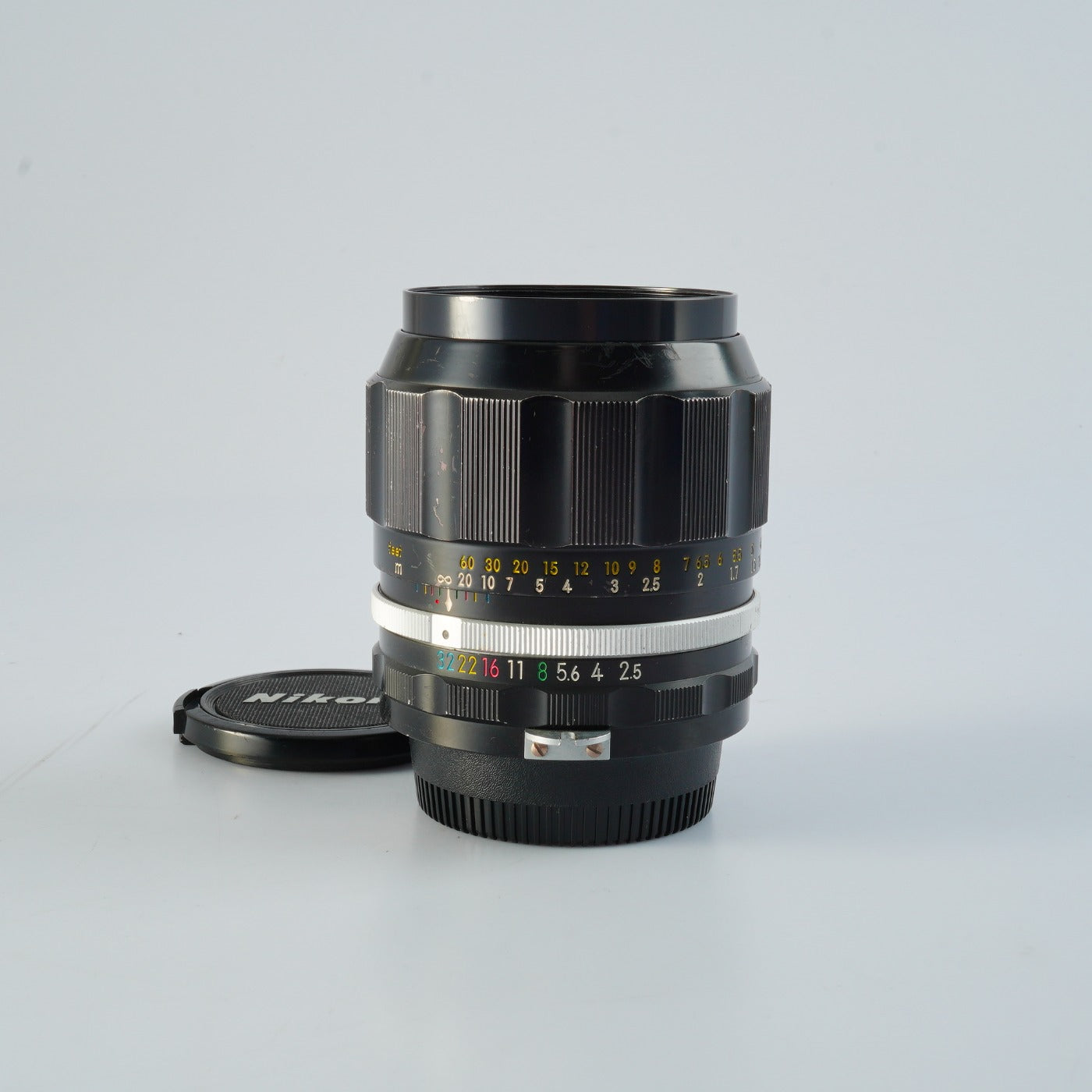 Nikon 非Ai NIKKOR-P Auto 105mm F/2.5 単焦点レンズ