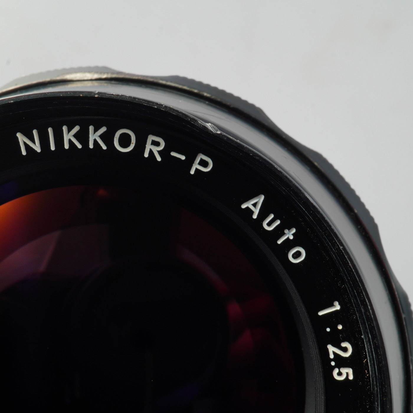 Nikon 非Ai NIKKOR-P Auto 105mm F/2.5 単焦点レンズ