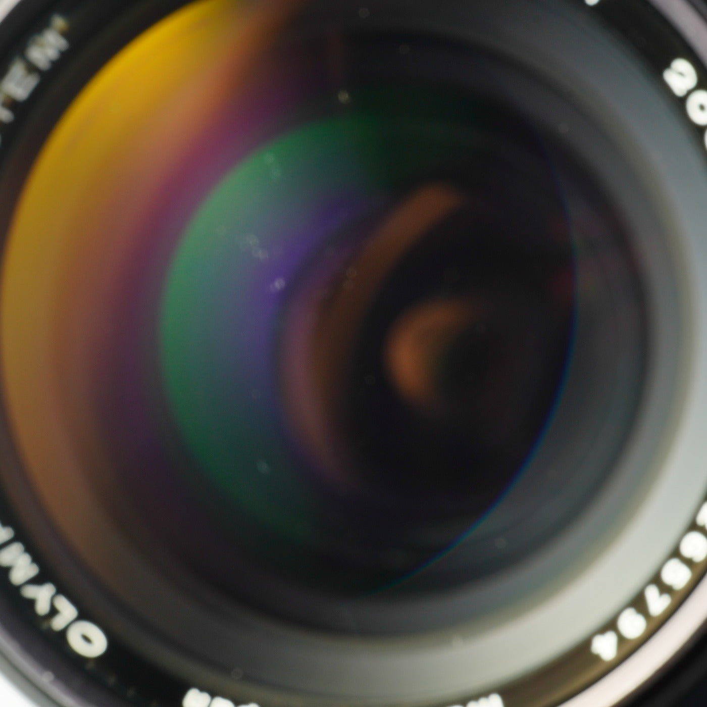 OLYMPUS OM-SYSTEM ZUIKO AUTO-T 200mm F/4 単焦点レンズ