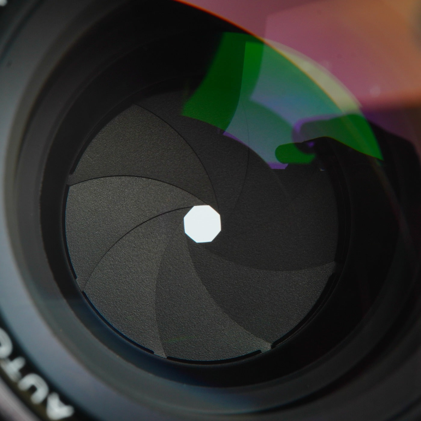 OLYMPUS OM-SYSTEM ZUIKO AUTO-T 200mm F/4 単焦点レンズ