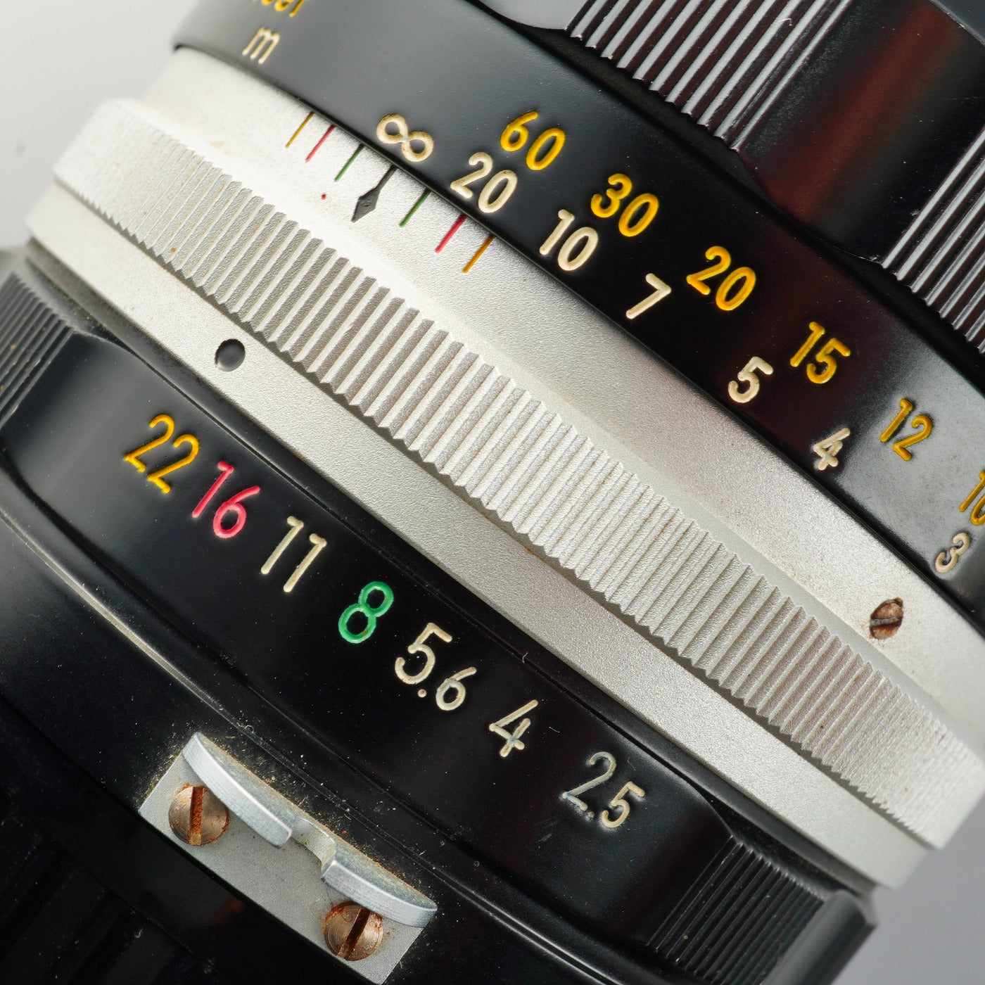 Nikon 非Ai NIKKOR-P Auto 105mm F/2.5 単焦点レンズ