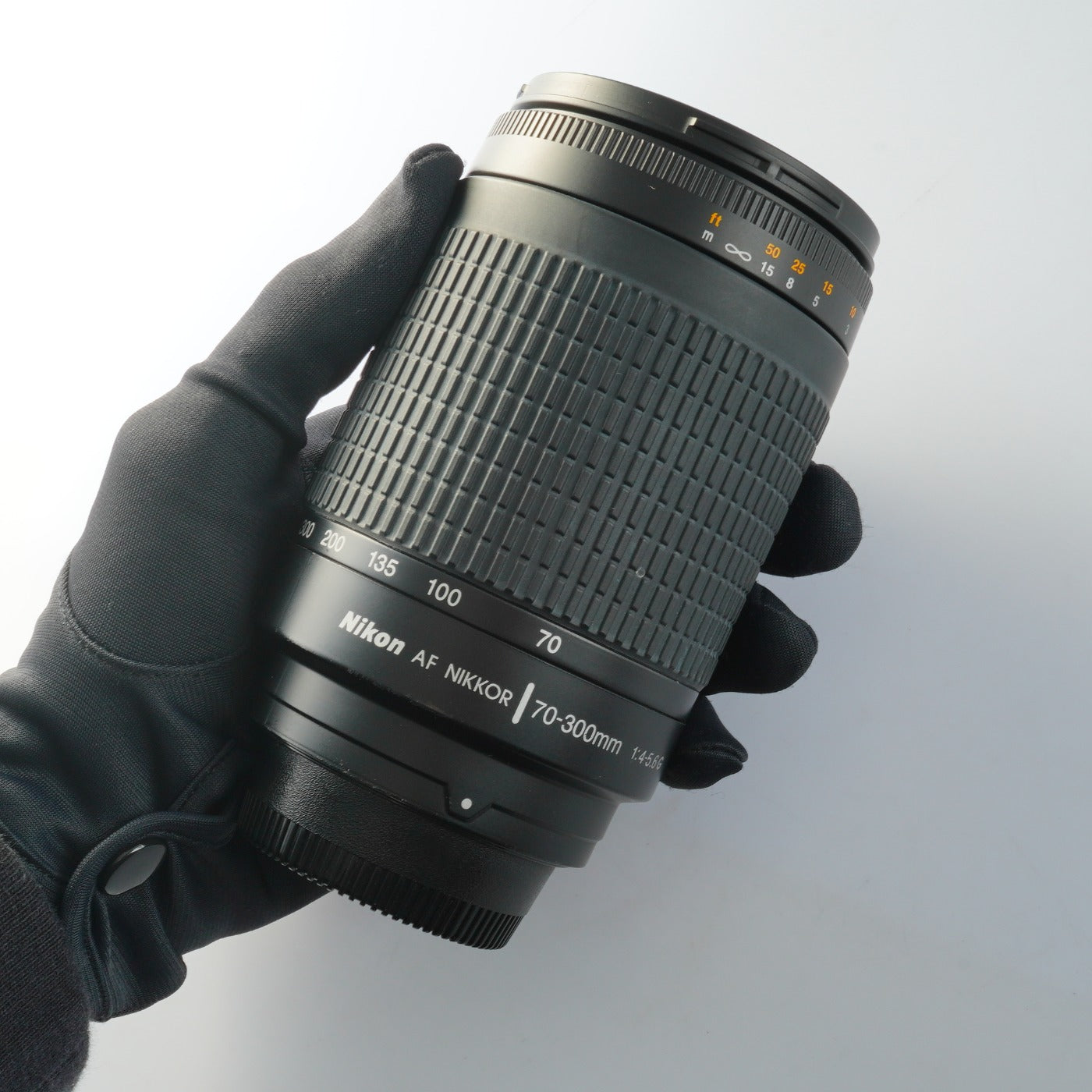 Nikon AF NIKKOR 70-300mm F/4-5.6 G ズームレンズ