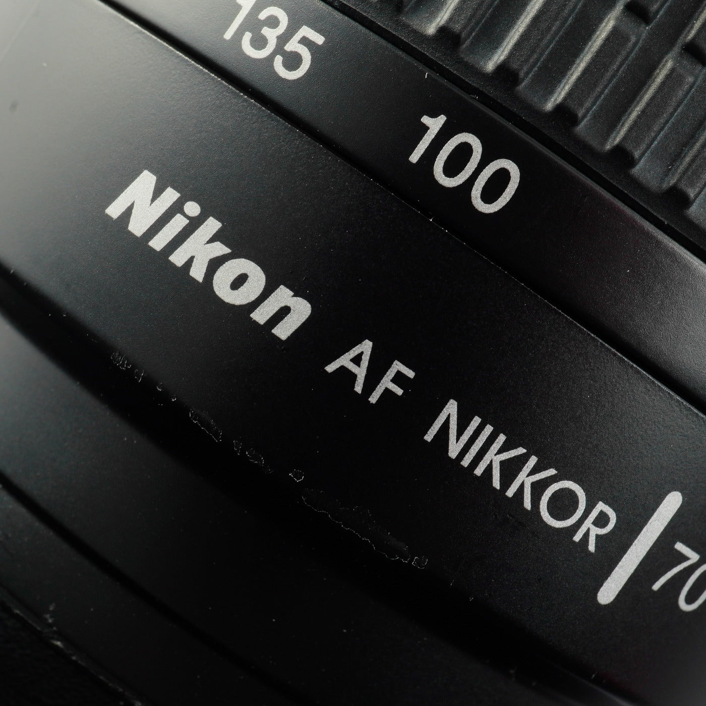 Nikon AF NIKKOR 70-300mm F/4-5.6 G ズームレンズ