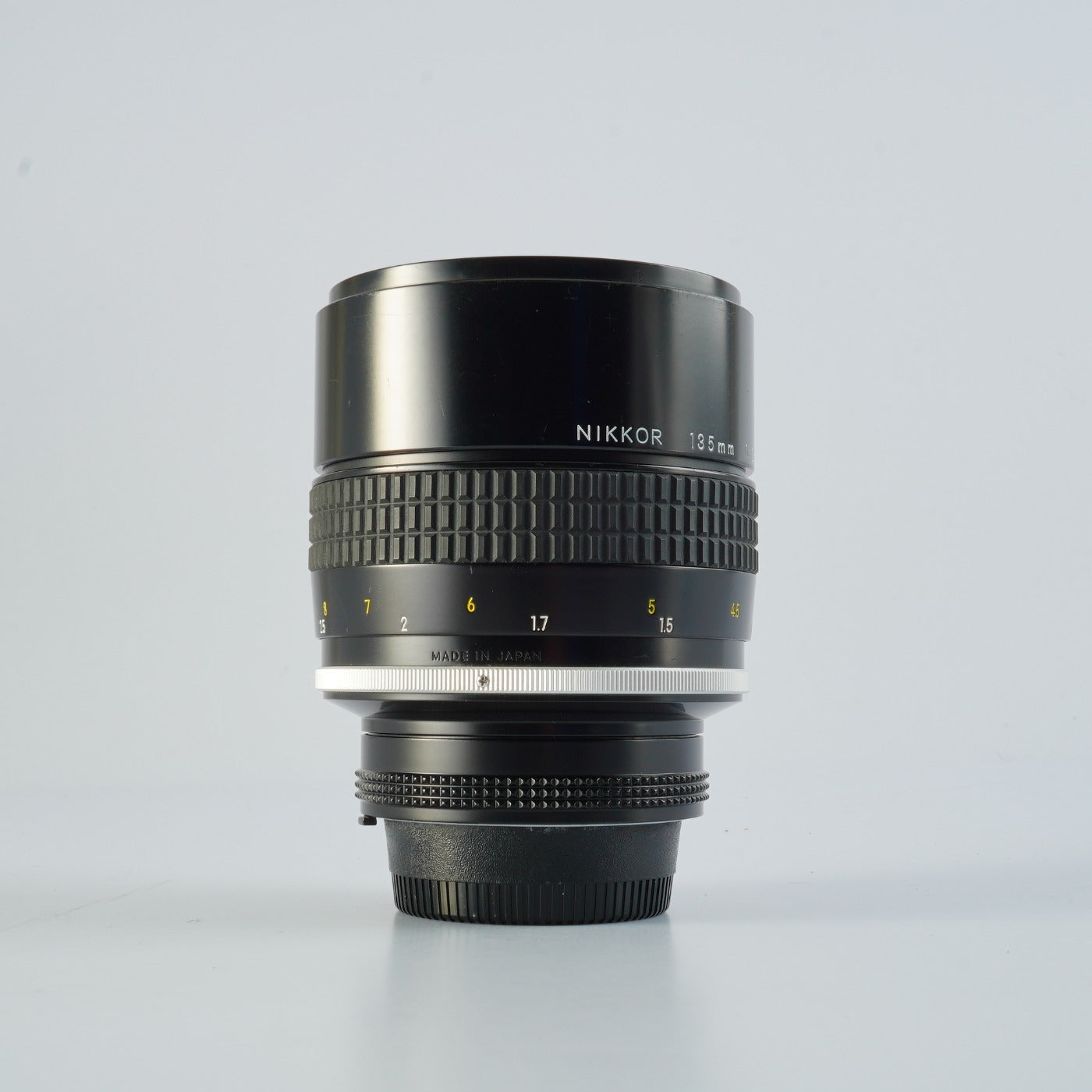 Nikon Ai NIKKOR 135mm F/2 単焦点レンズ