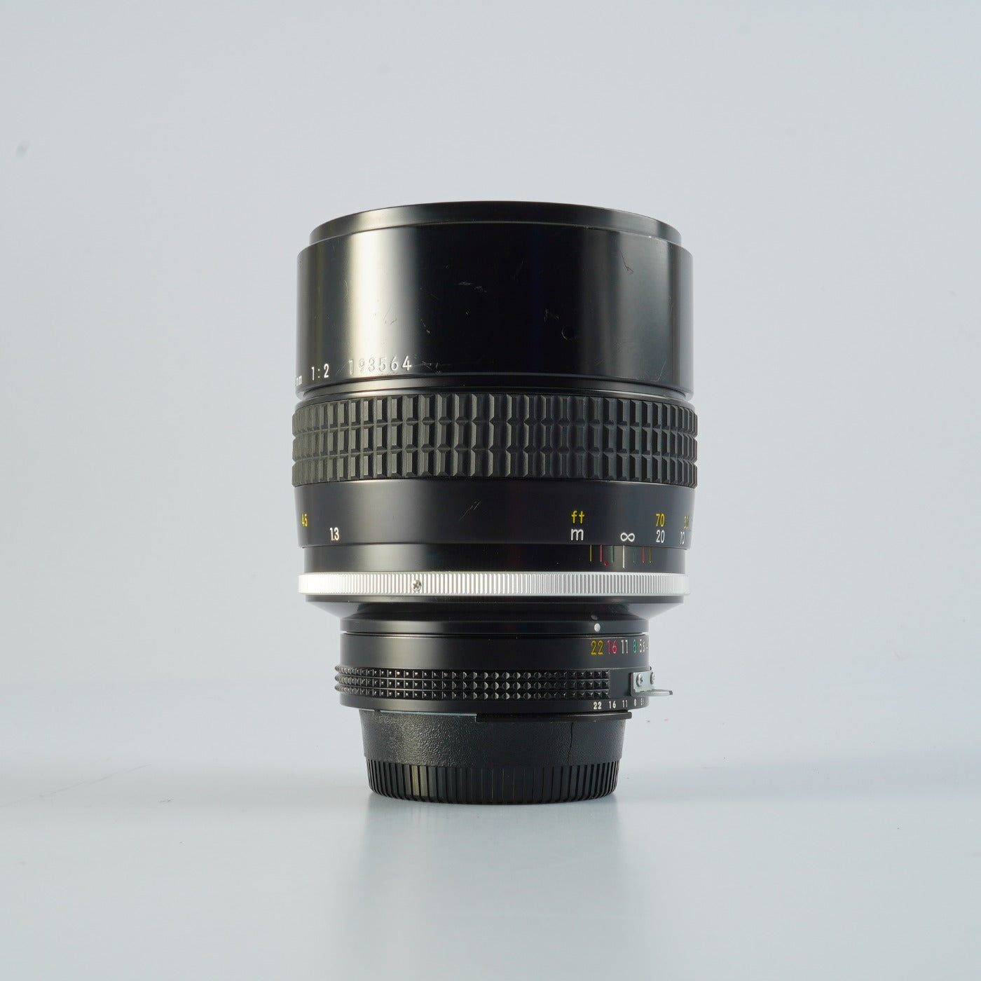 Nikon Ai NIKKOR 135mm F/2 単焦点レンズ