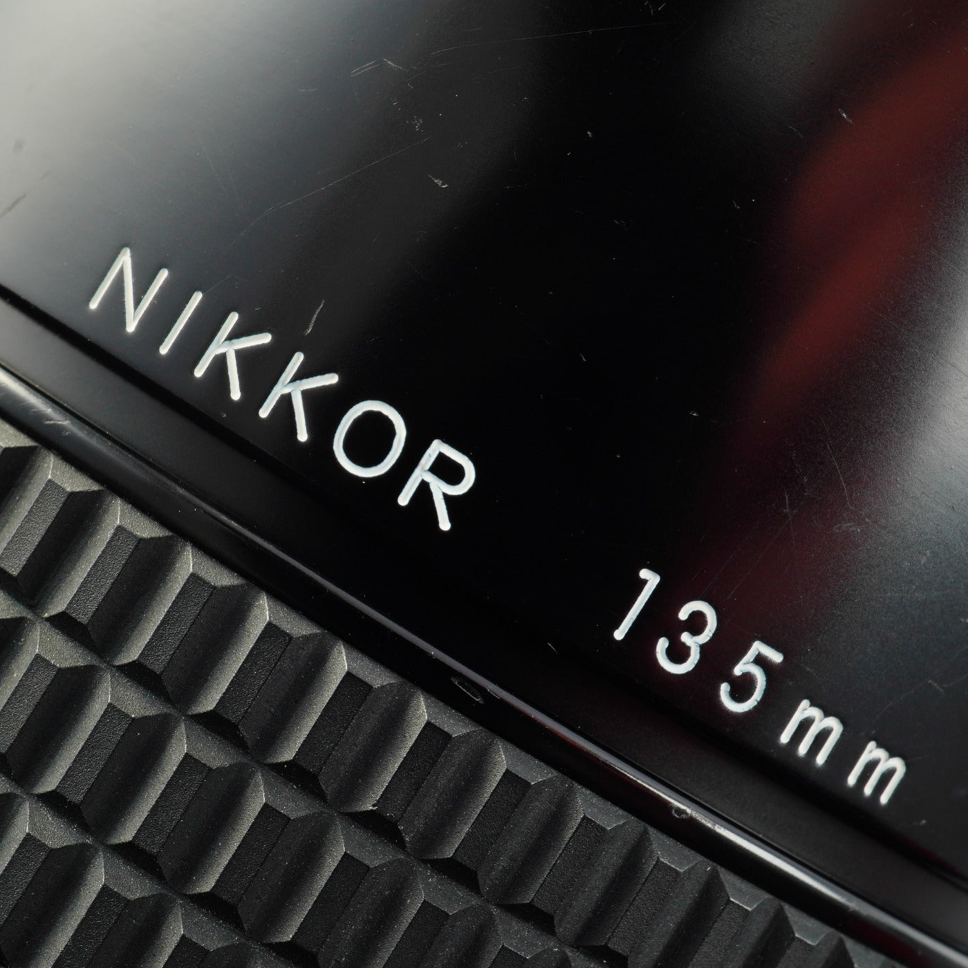Nikon Ai NIKKOR 135mm F/2 単焦点レンズ
