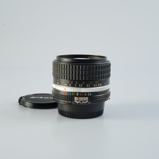 Nikon Ai-S NIKKOR 28mm F/2.8 単焦点レンズ