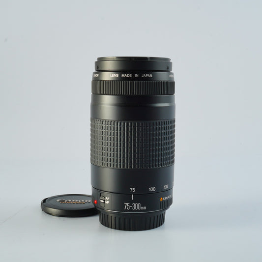 Canon EF 75-300mm F/4-5.6 Ⅱ ズームレンズ