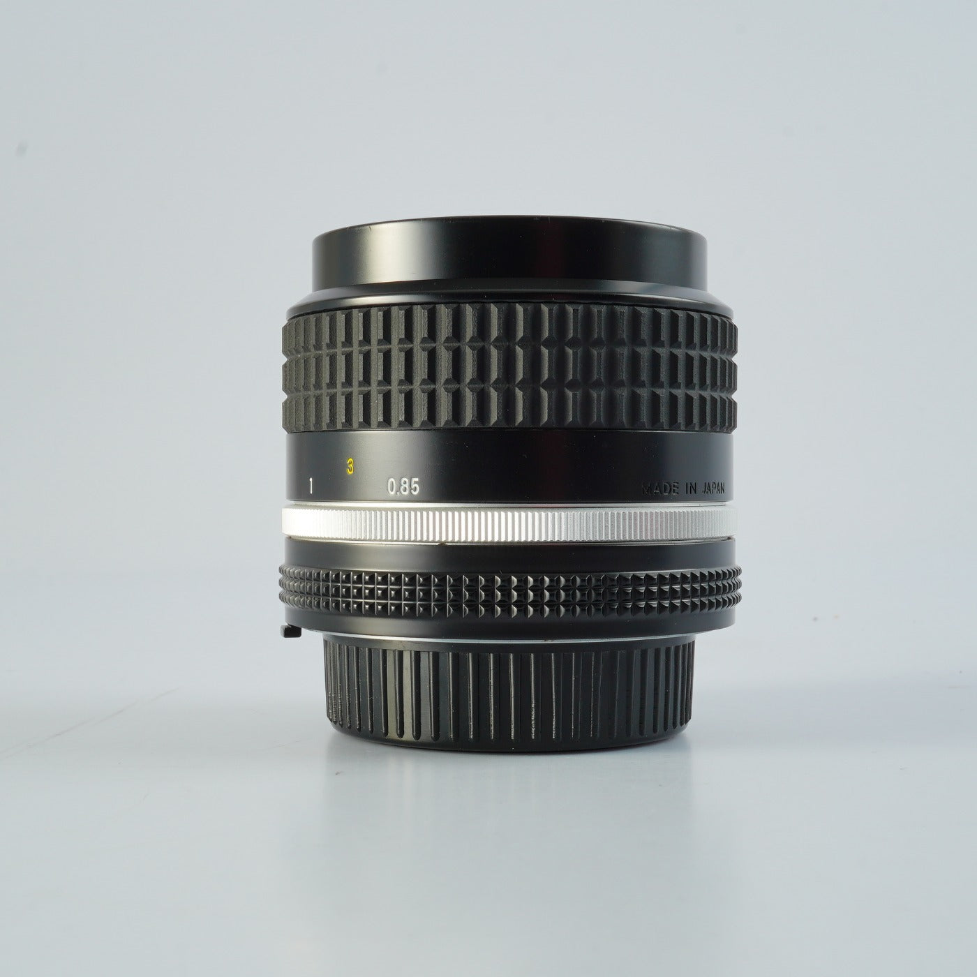 Nikon Ai-S NIKKOR 85mm F/2 単焦点レンズ