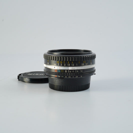 Nikon NIKKOR 50mm F/1.8 Ai-S 単焦点レンズ