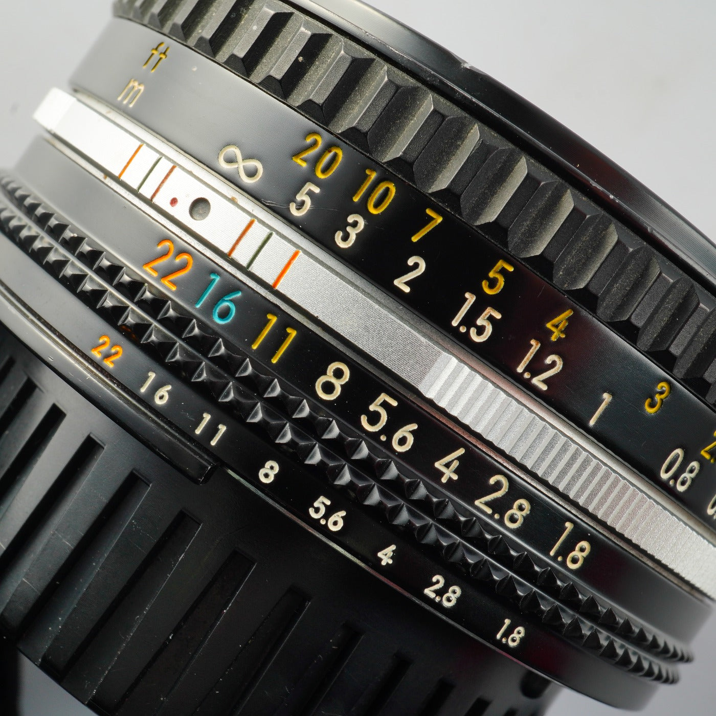 Nikon NIKKOR 50mm F/1.8 Ai-S 単焦点レンズ