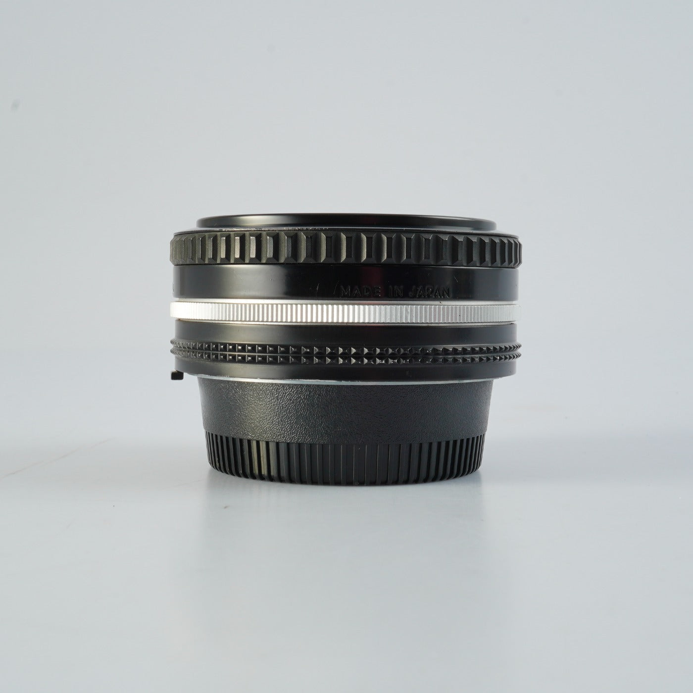 Nikon NIKKOR 50mm F/1.8 Ai-S 単焦点レンズ